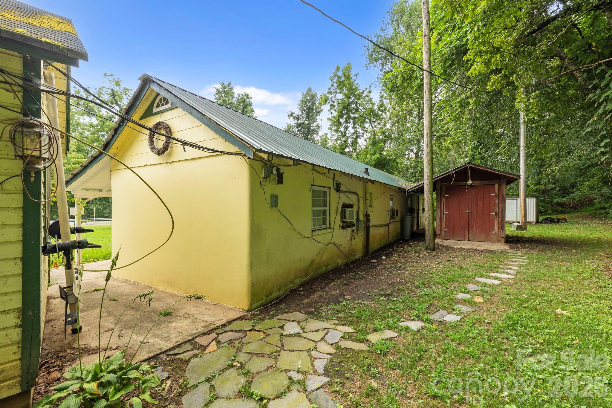 main property photo 12