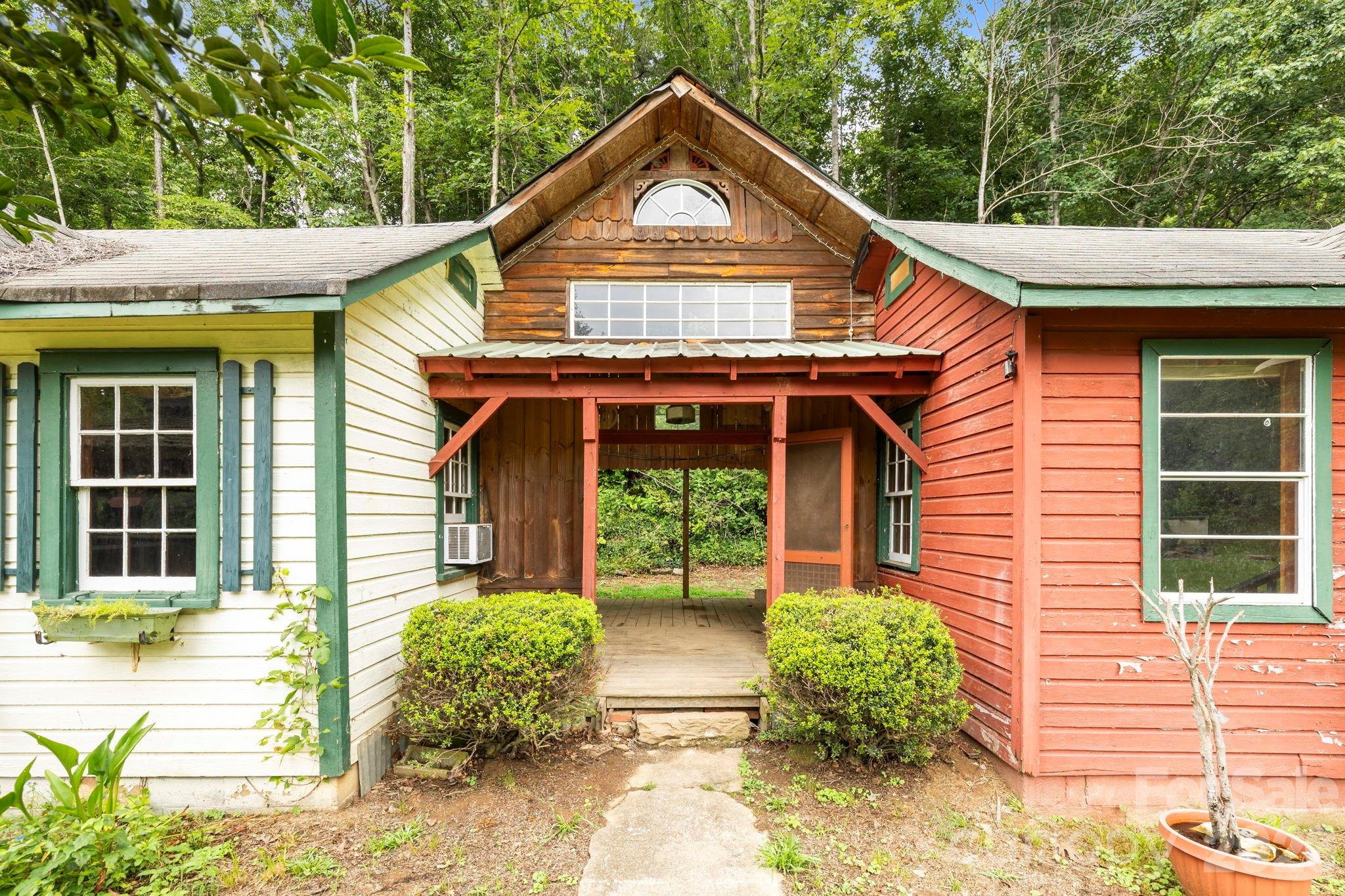 main property photo 8