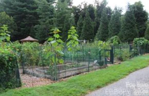main property photo 34