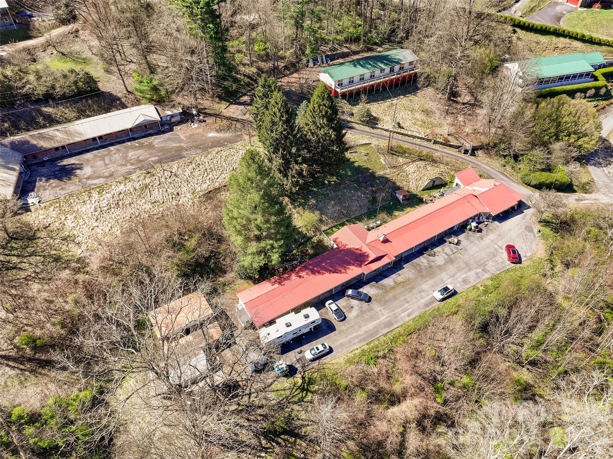 main property photo 25