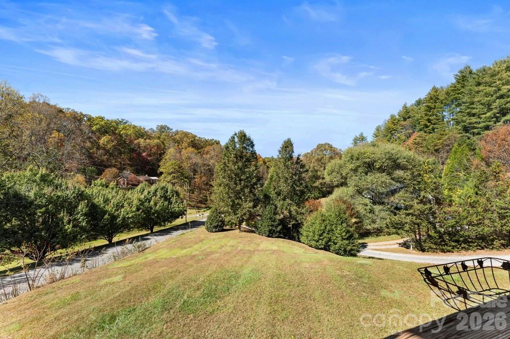 main property photo 9