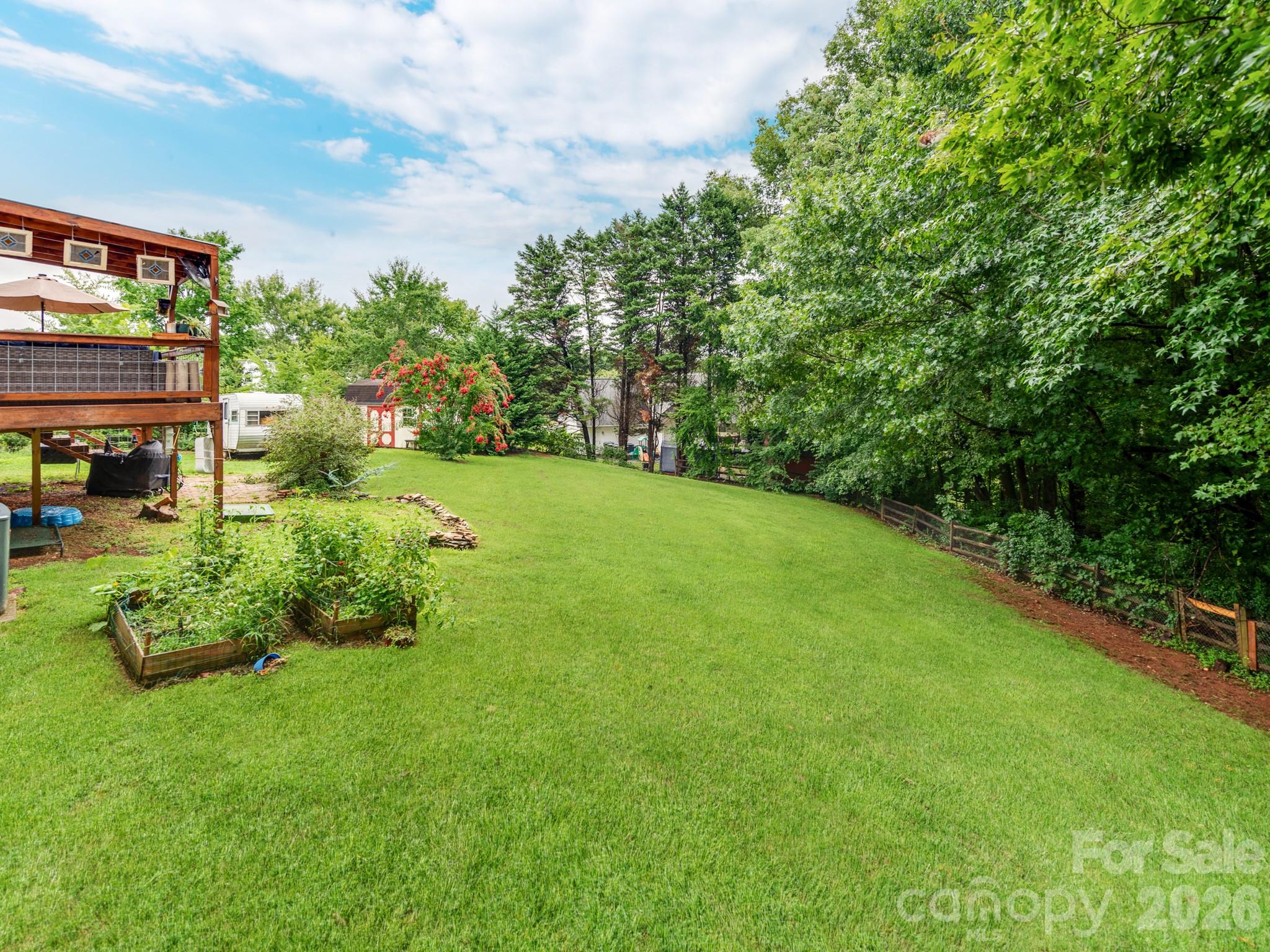 main property photo 37