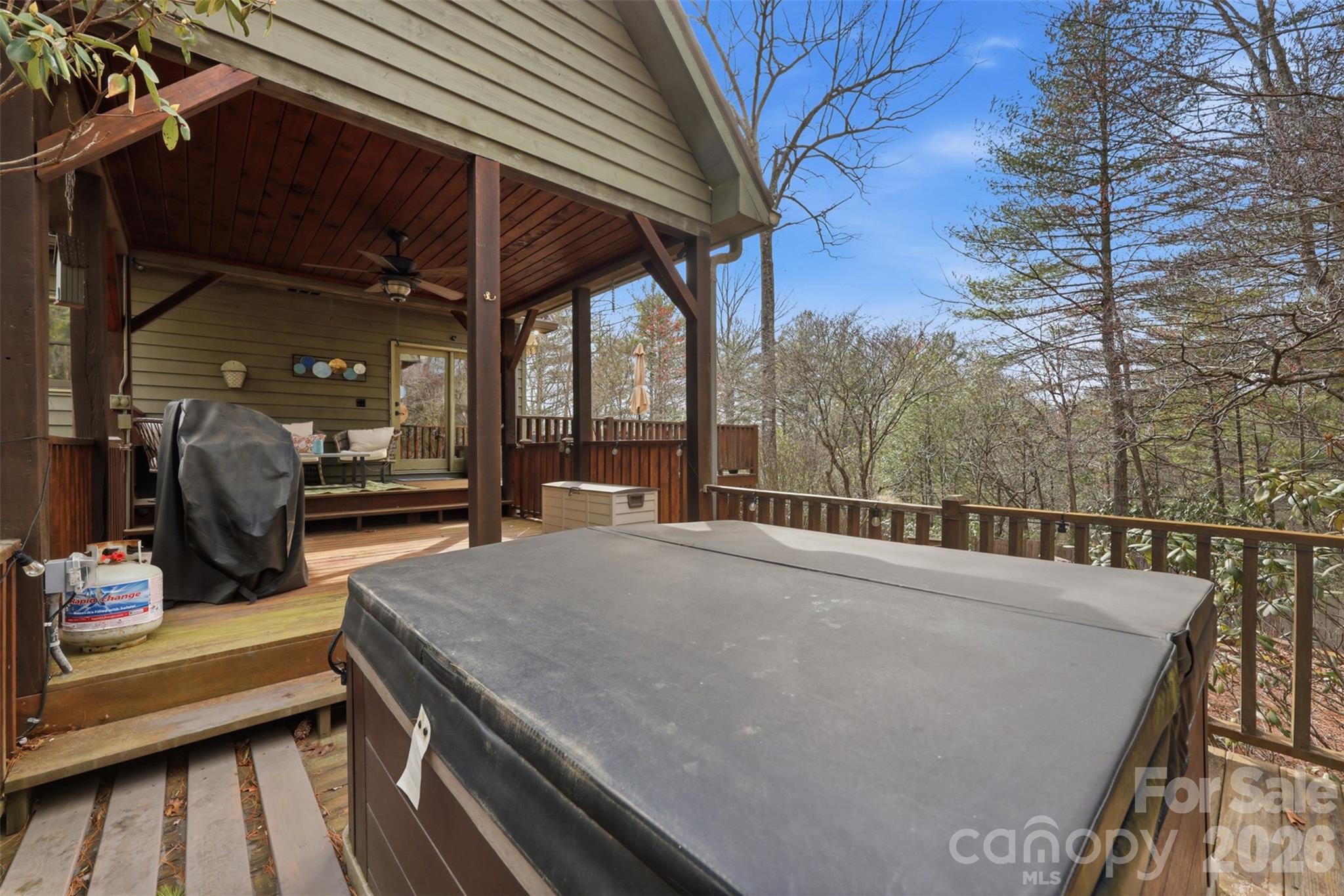 main property photo 40