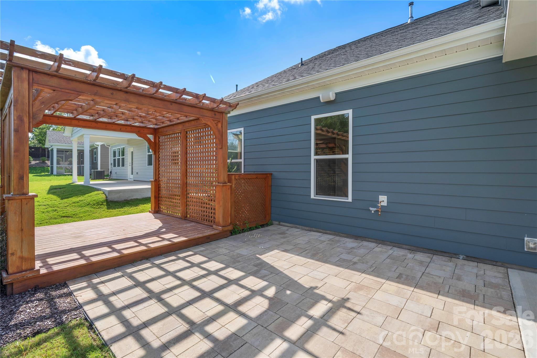 main property photo 30