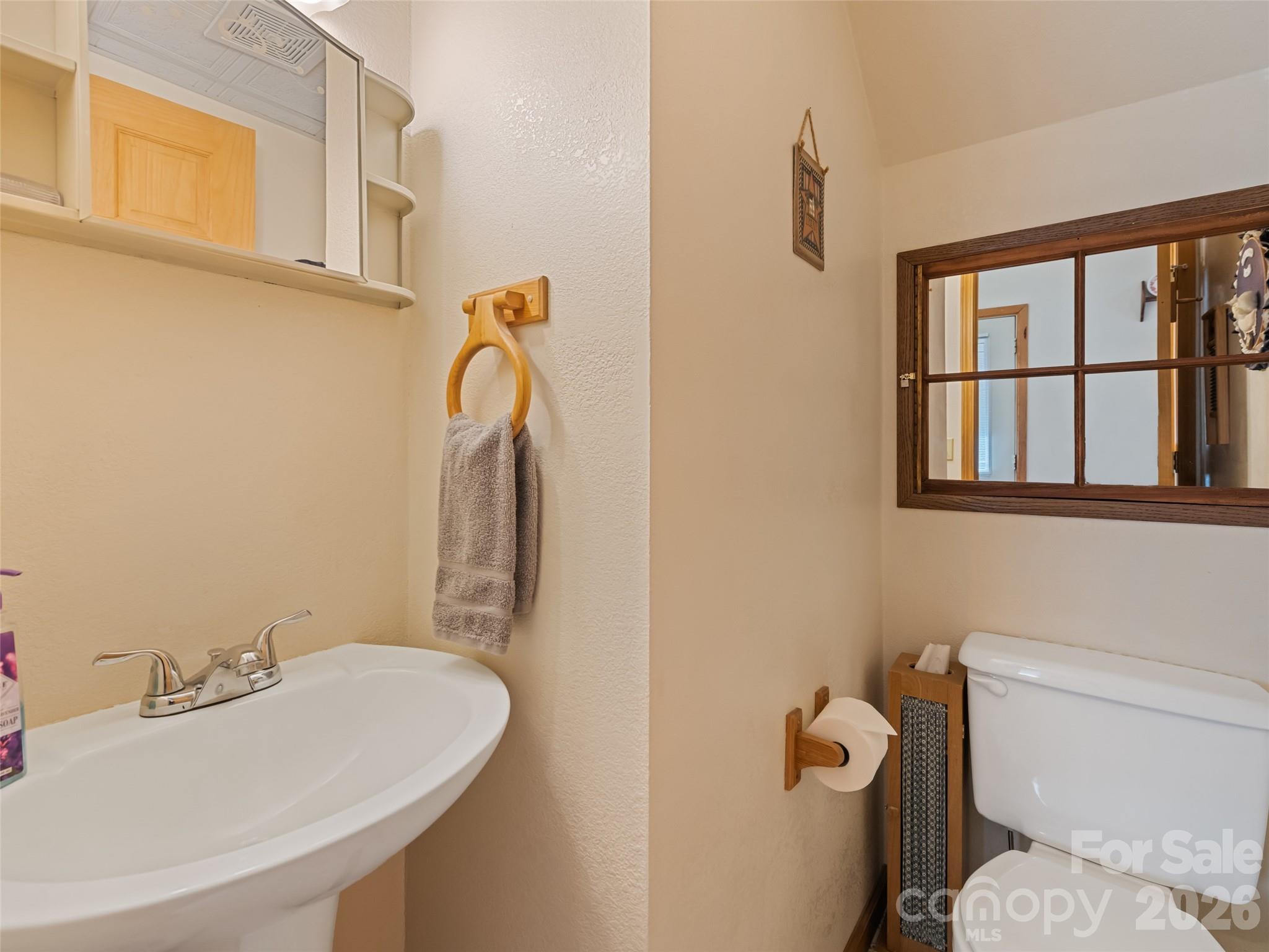 main property photo 12