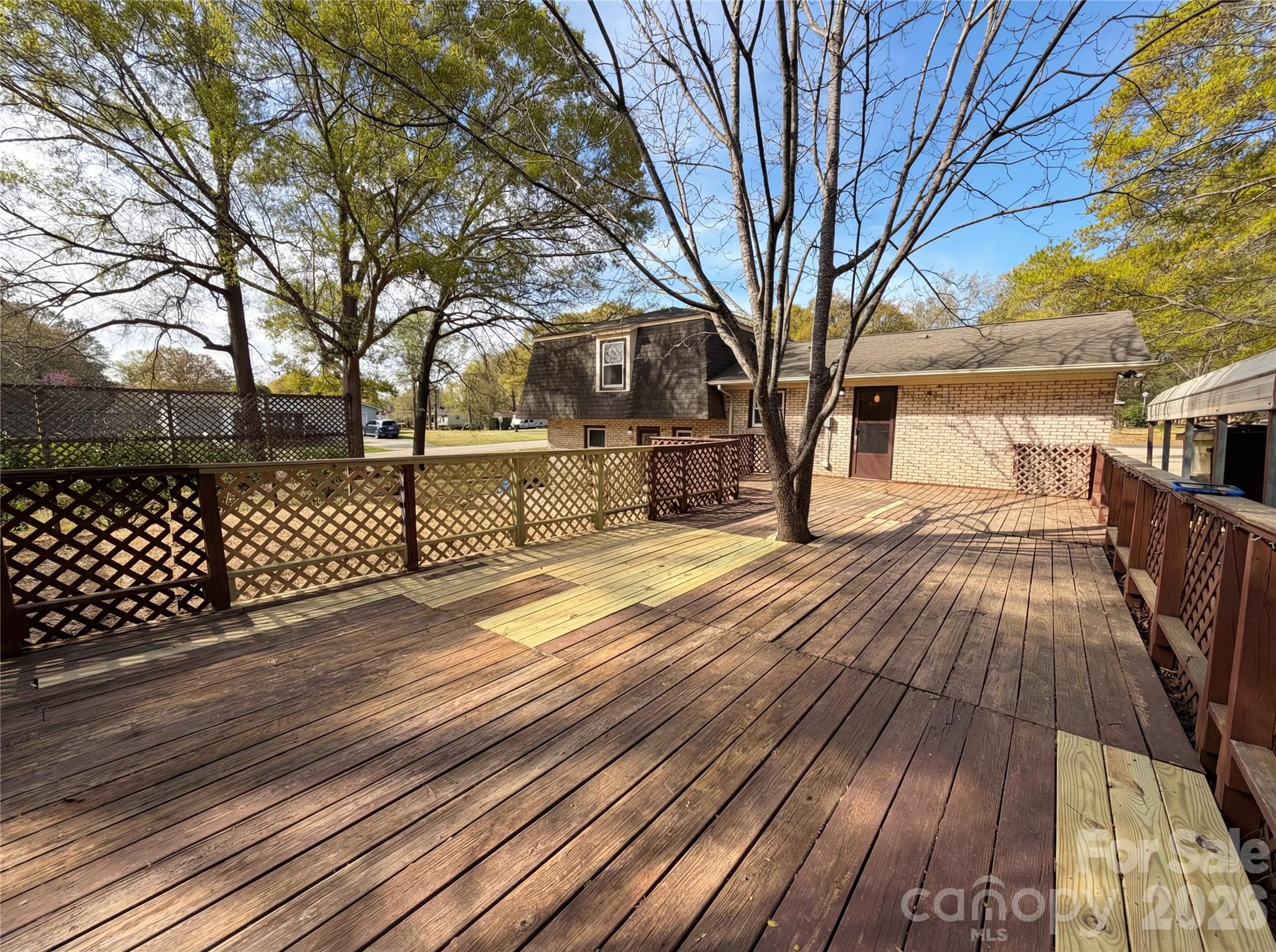 main property photo 15
