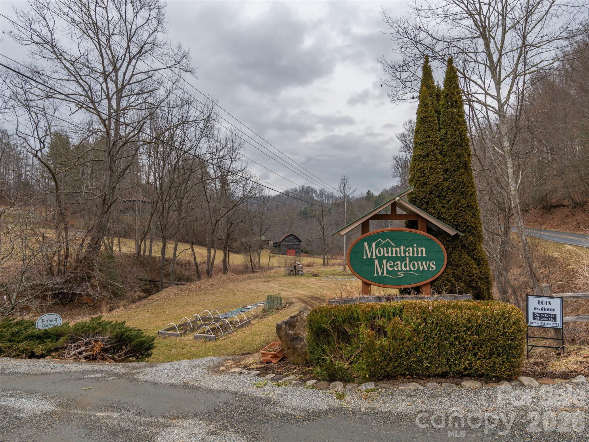 main property photo 13