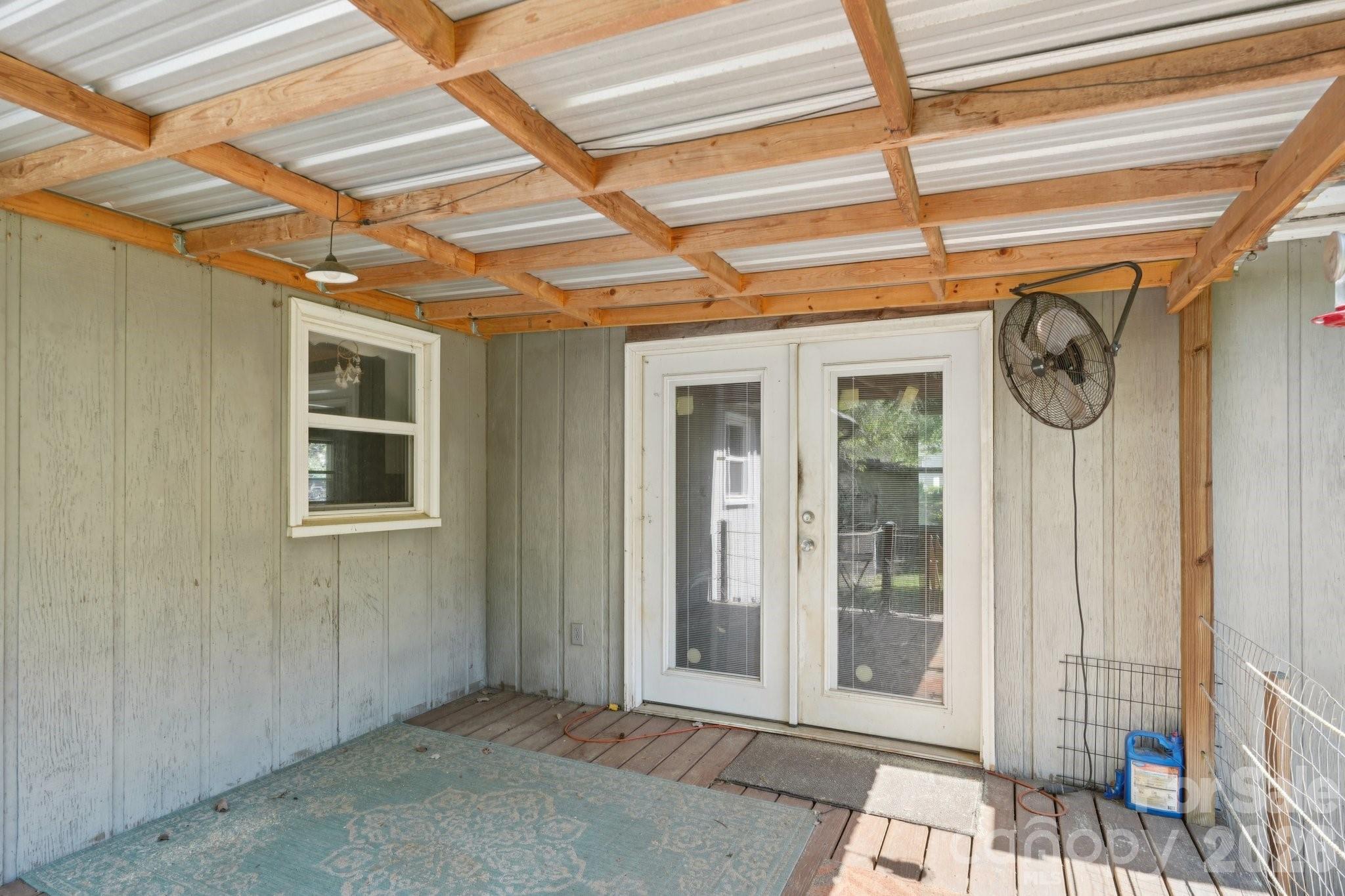 main property photo 41