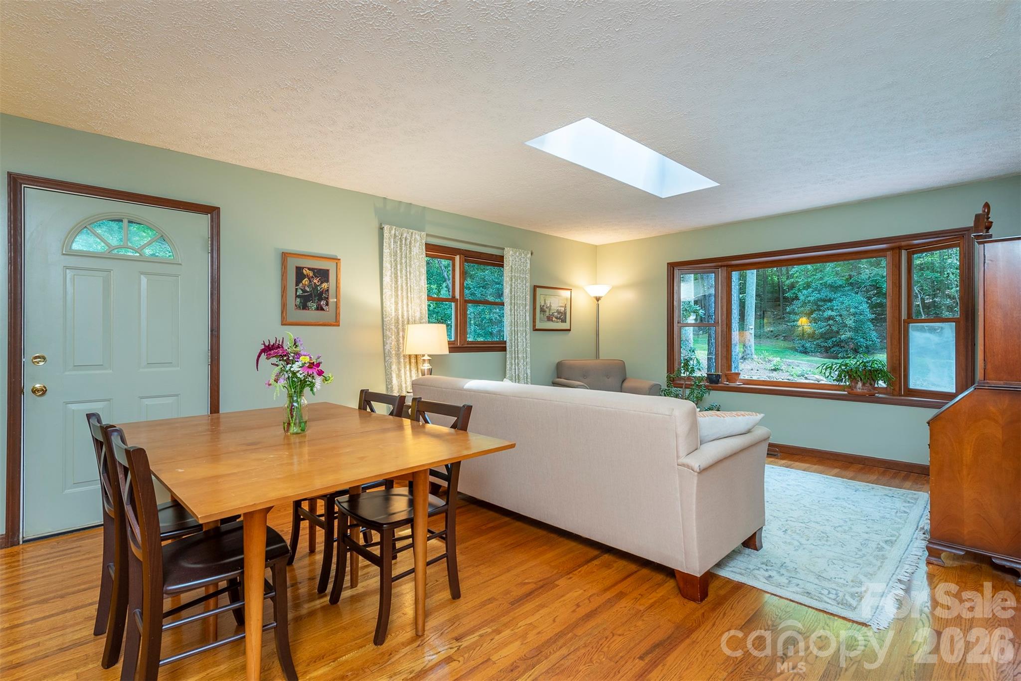 main property photo 18