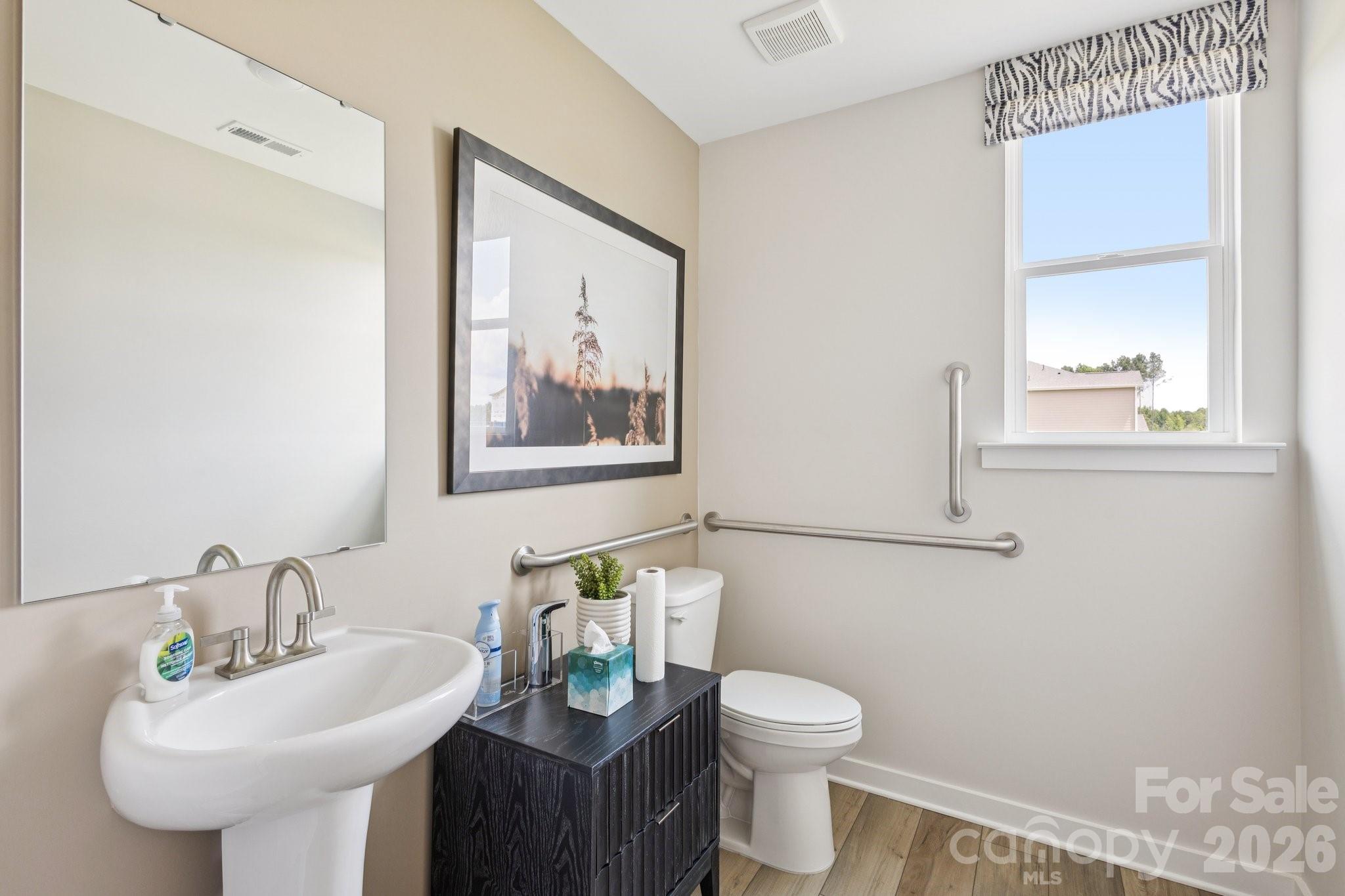 main property photo 10