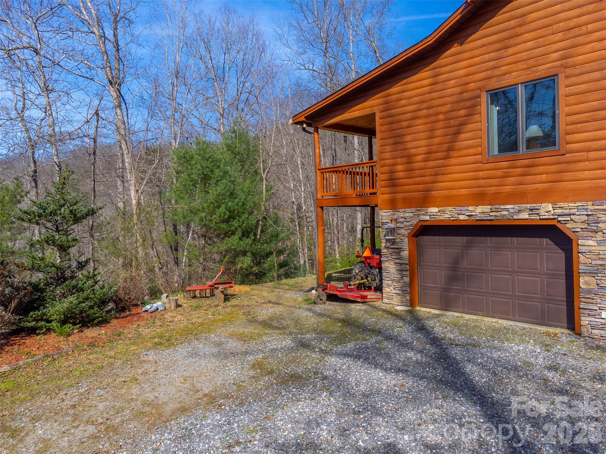 main property photo 45
