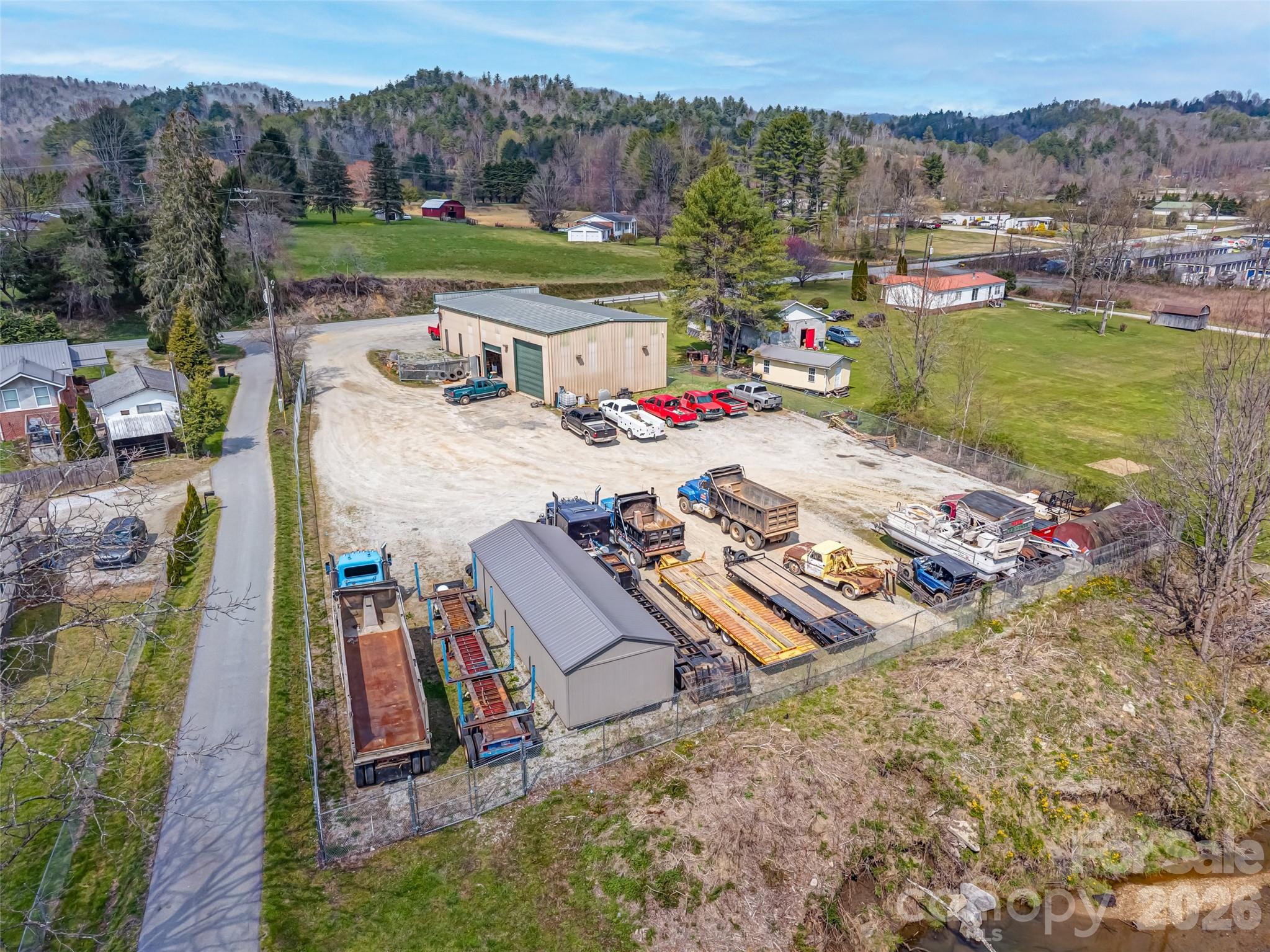 main property photo 10