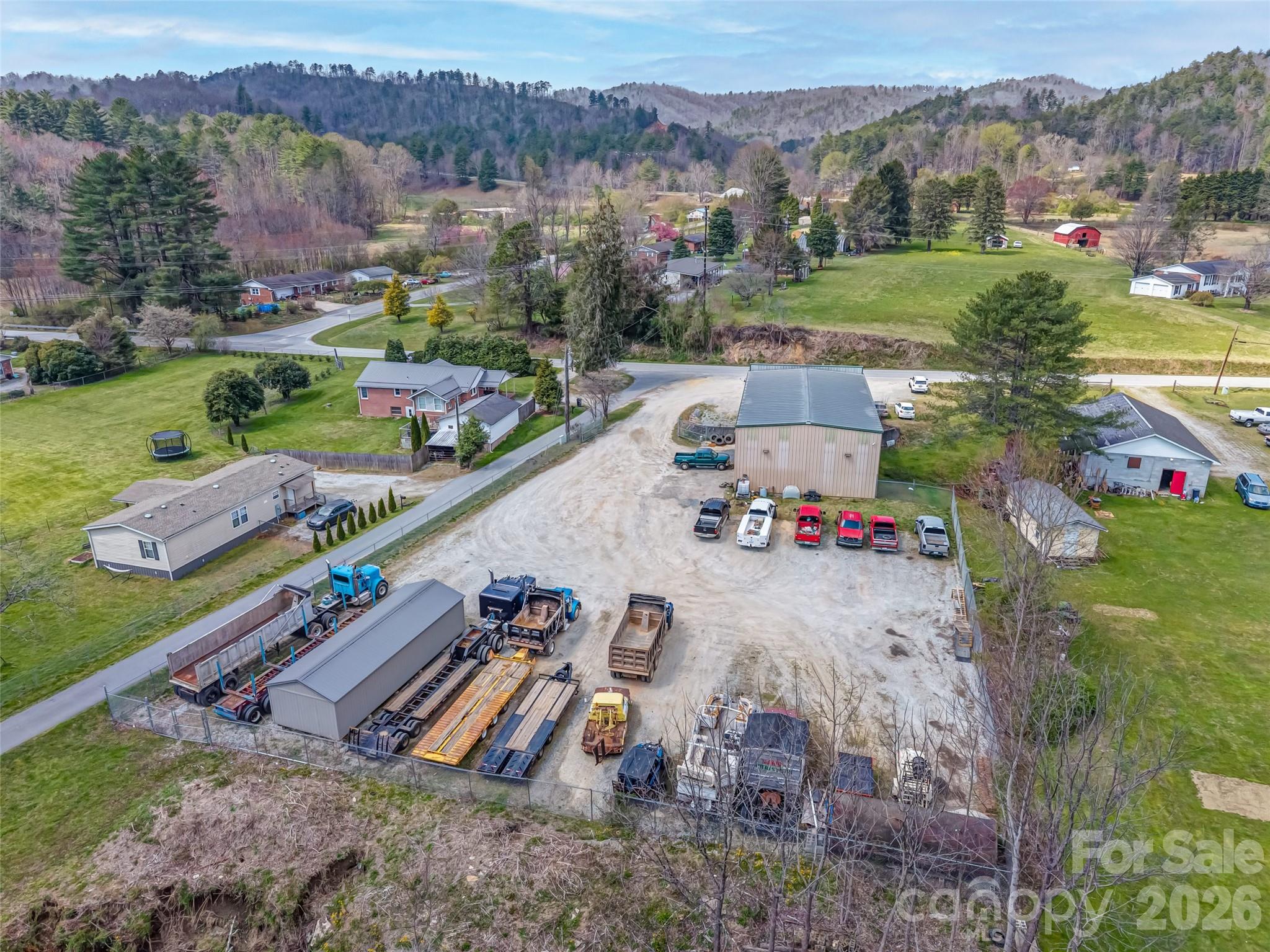 main property photo 11