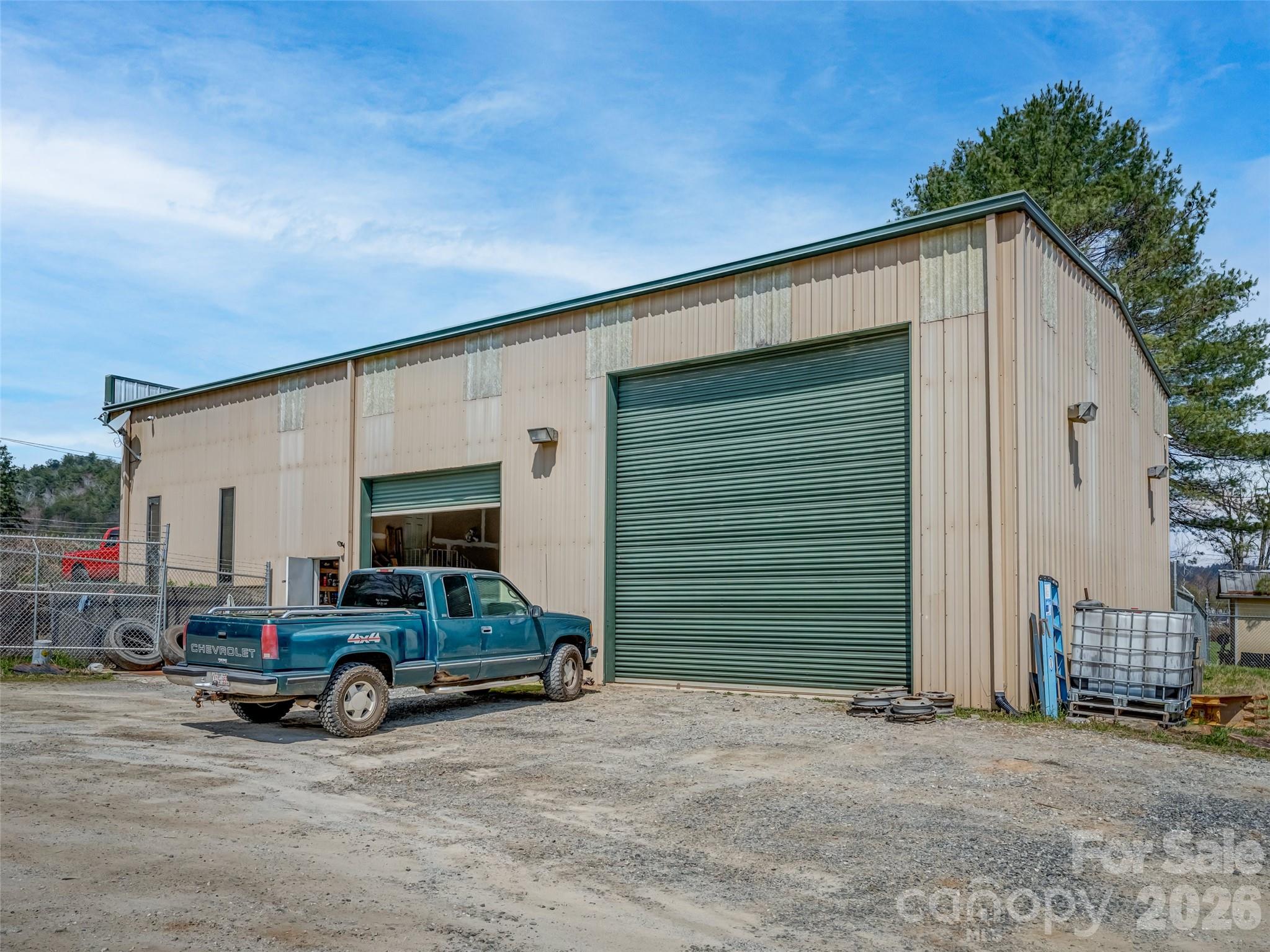main property photo 12