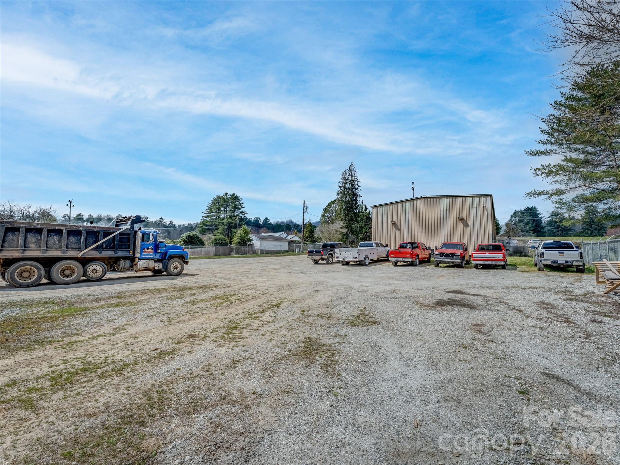 main property photo 14