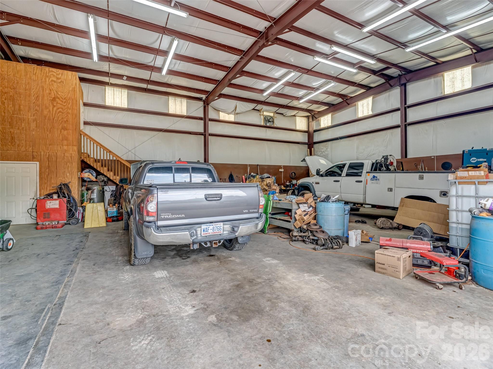 main property photo 19