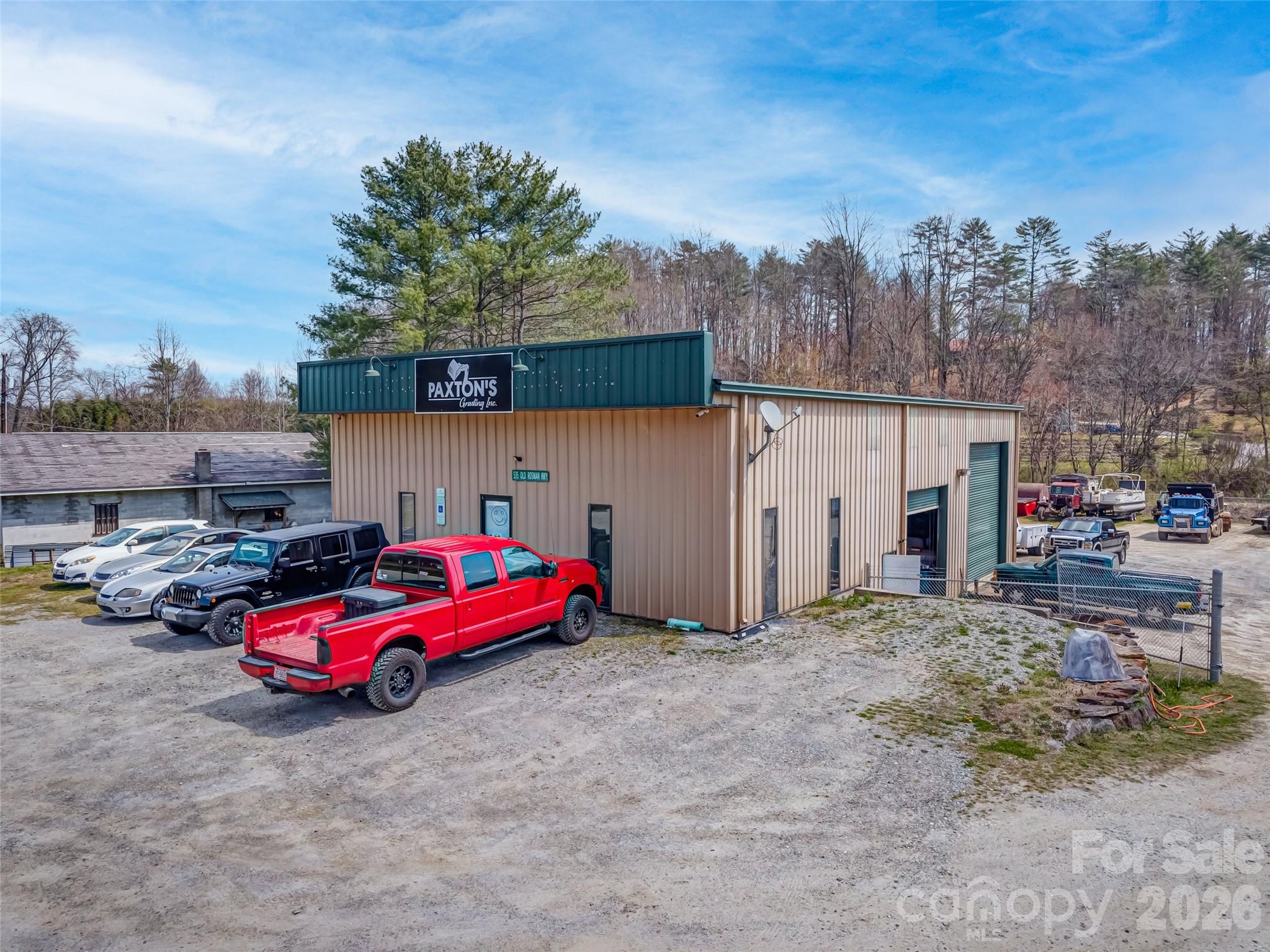 main property photo 4