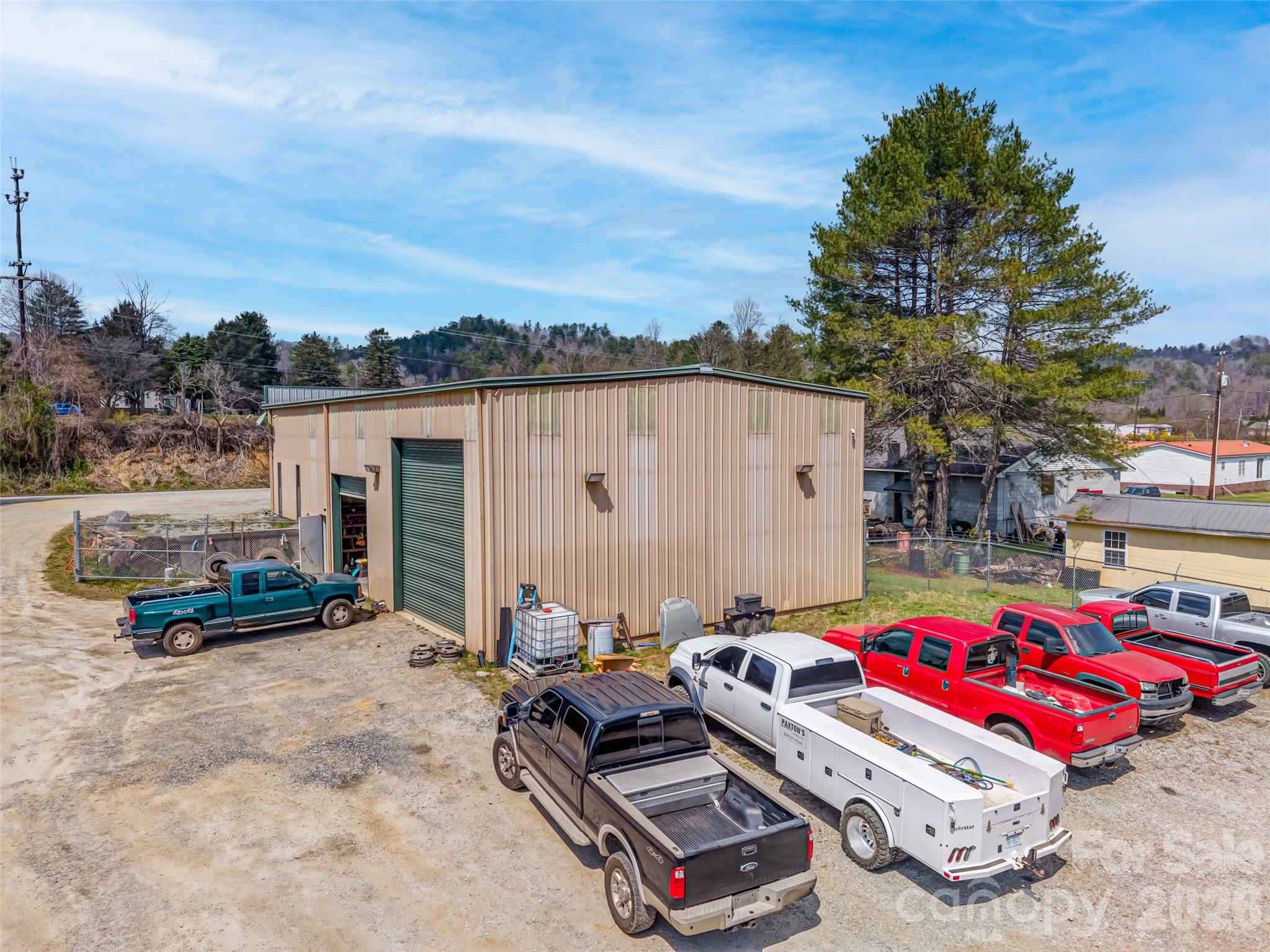 main property photo 7