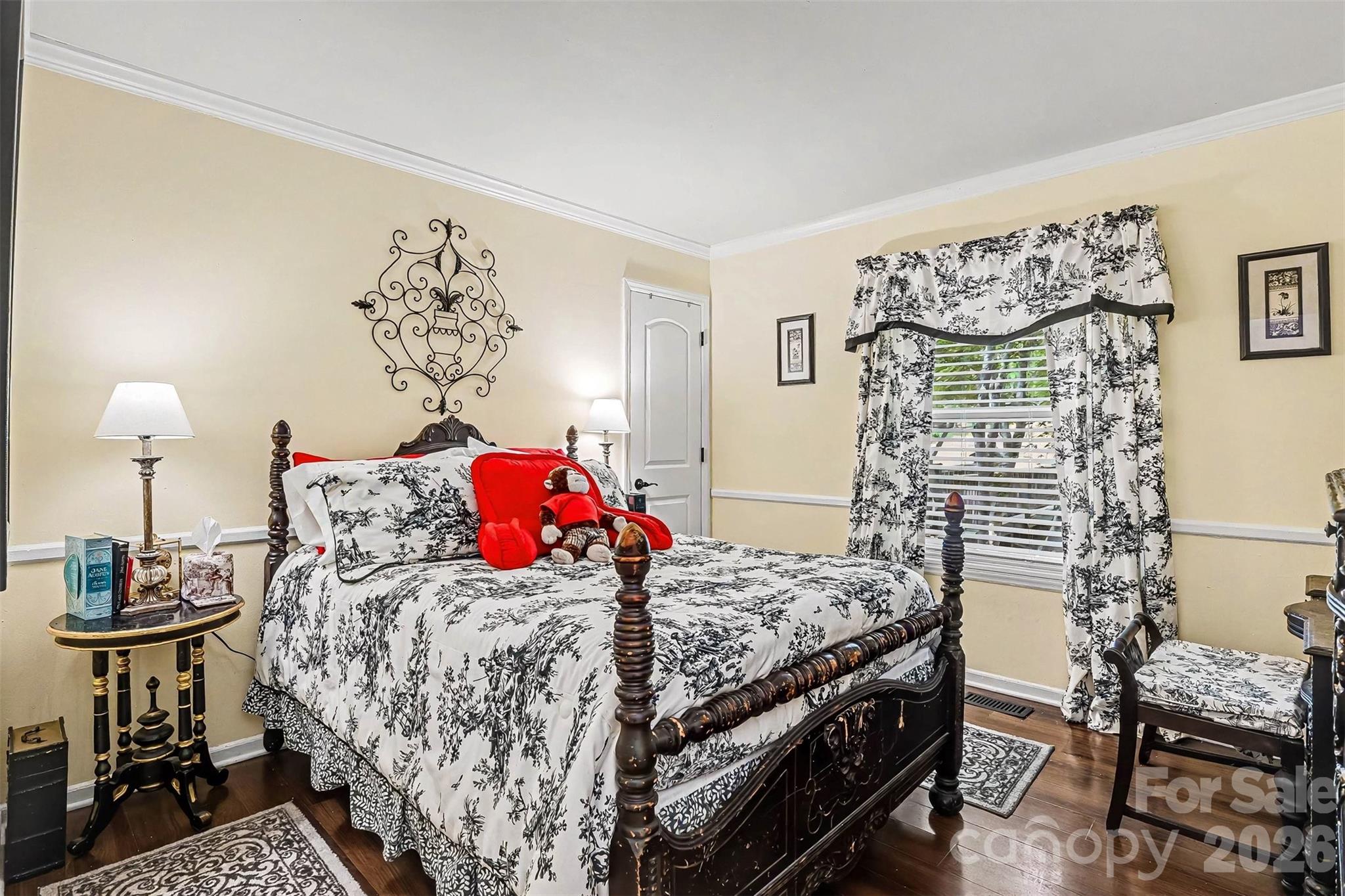 main property photo 15