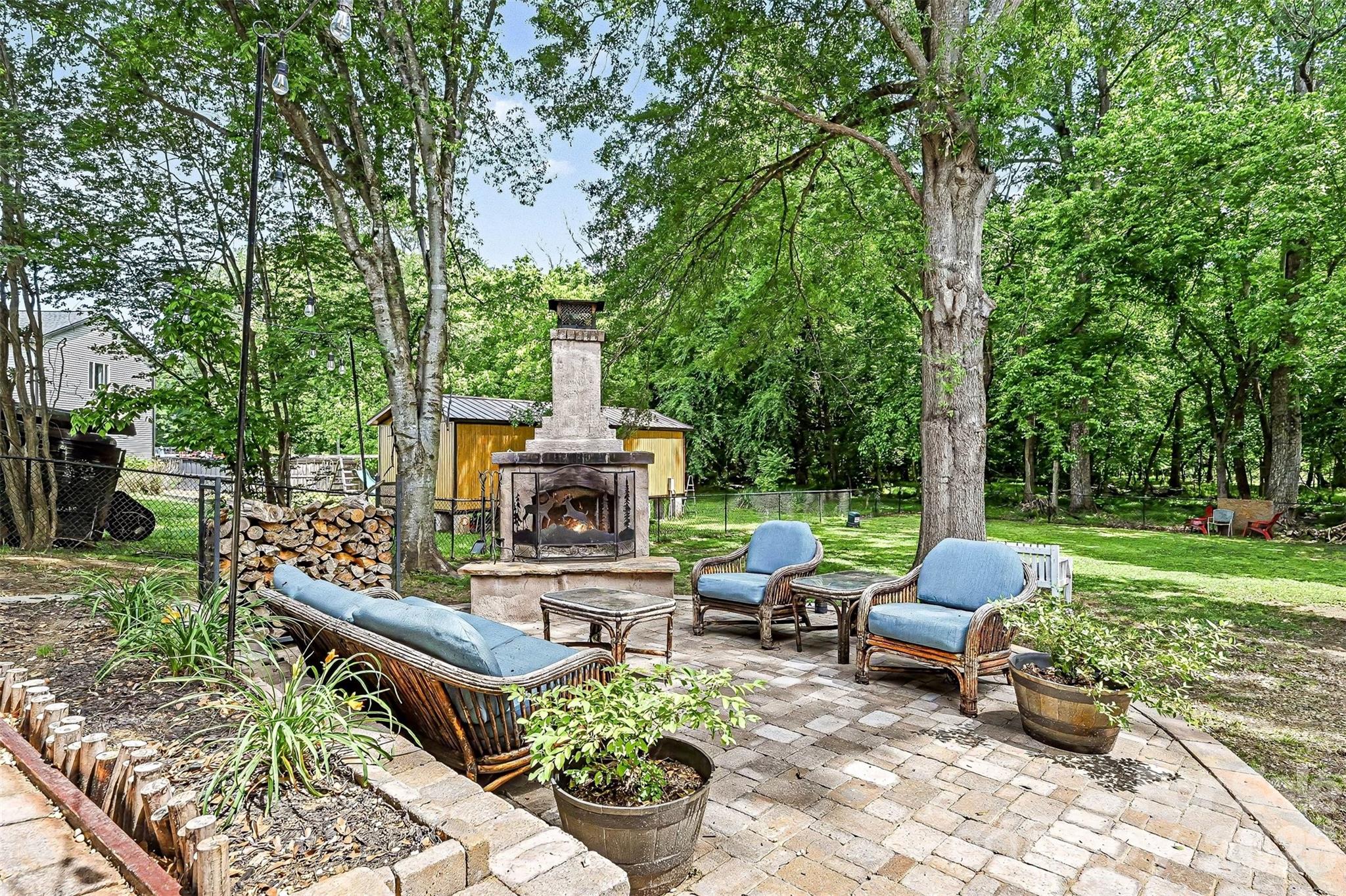 main property photo 32