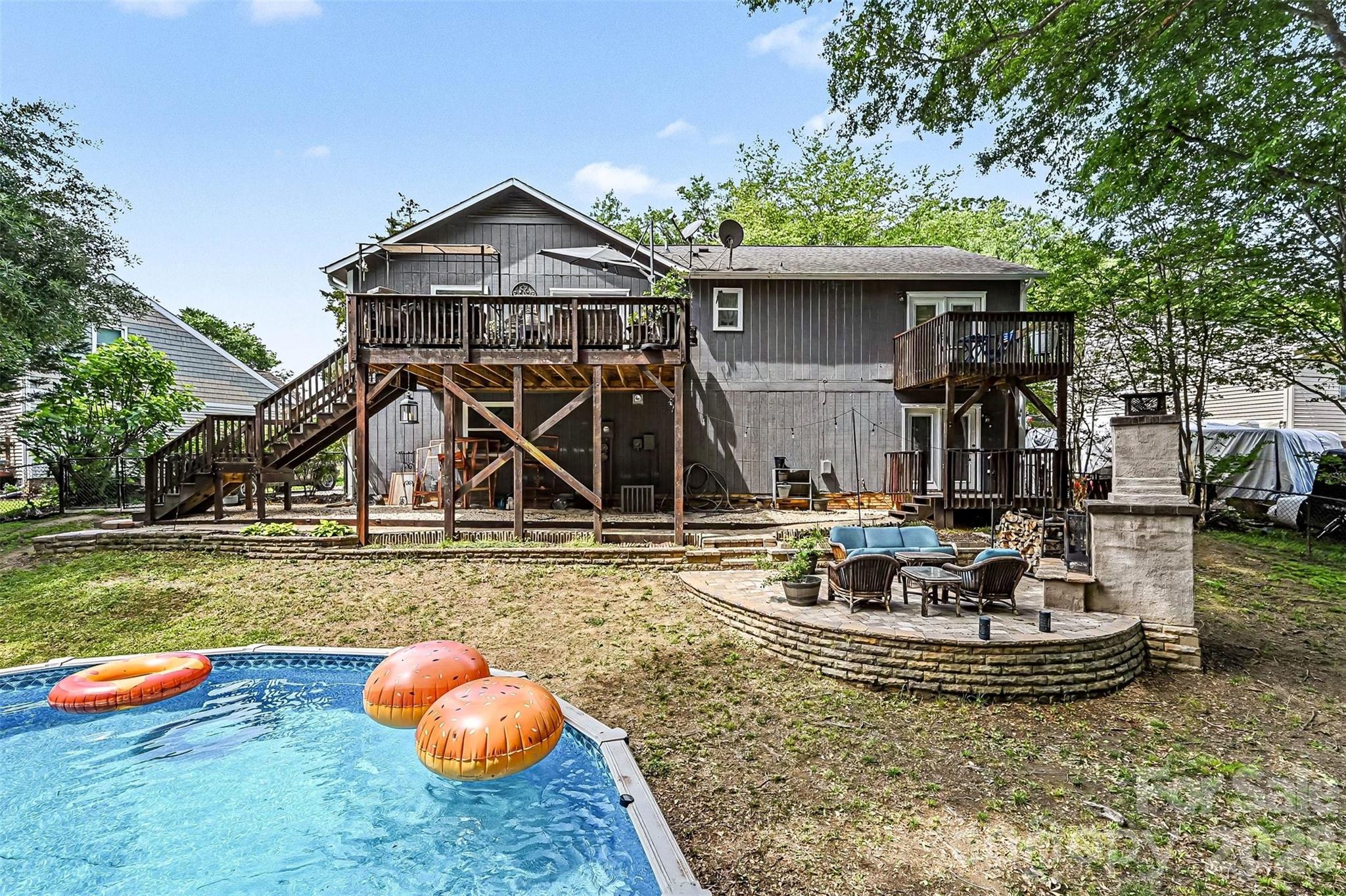 main property photo 34