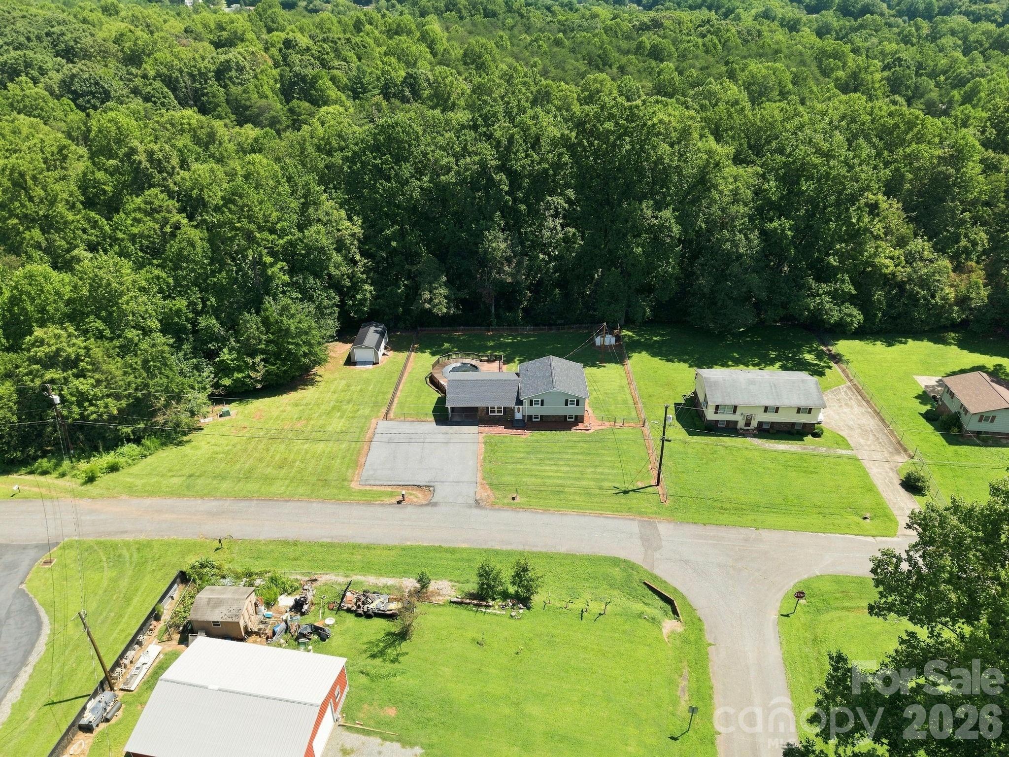 main property photo 20