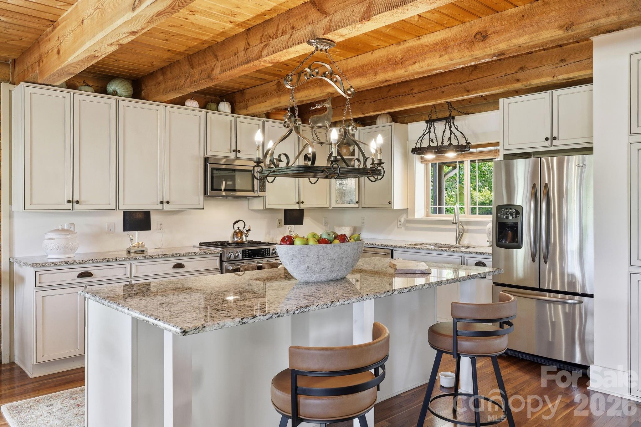 main property photo 15