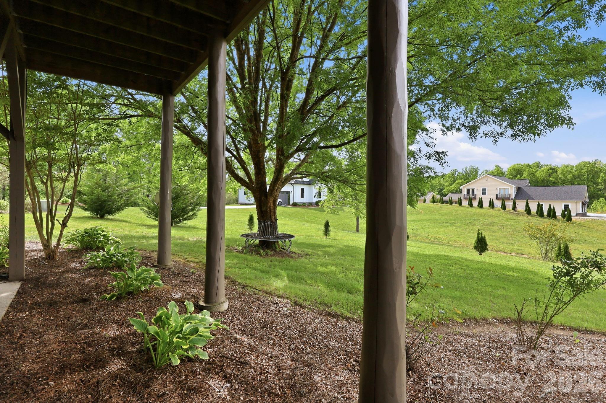 main property photo 37