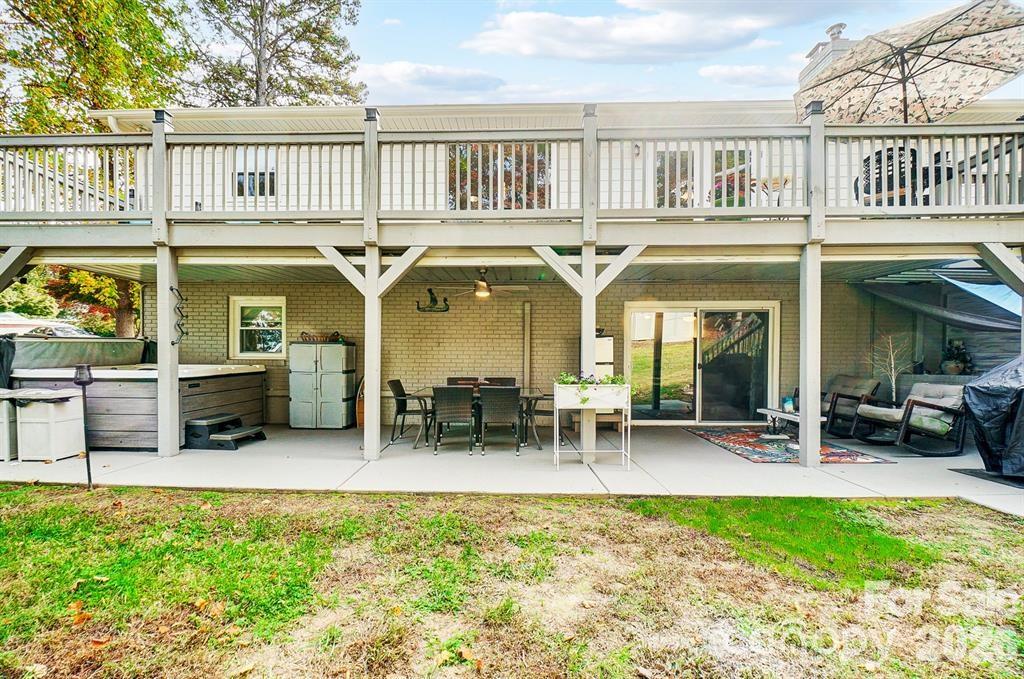 main property photo 37