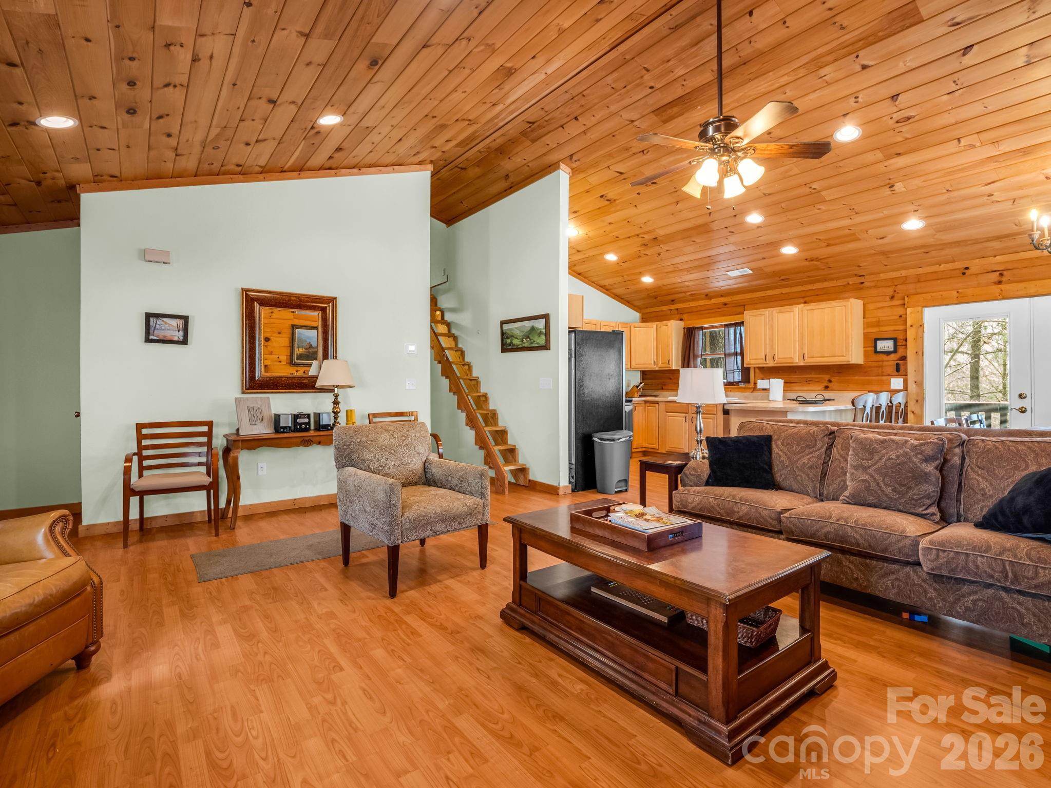 main property photo 14