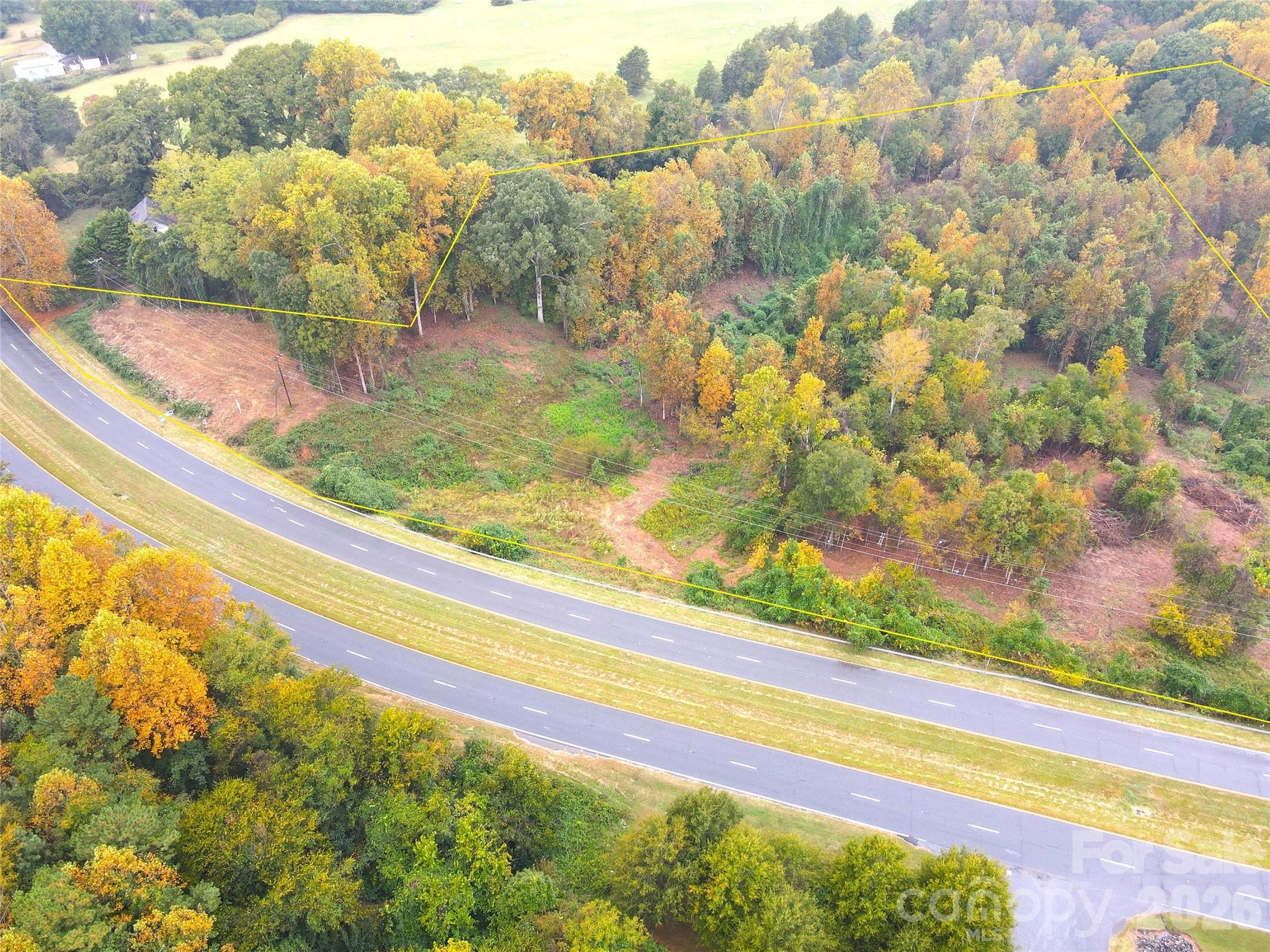 main property photo 27