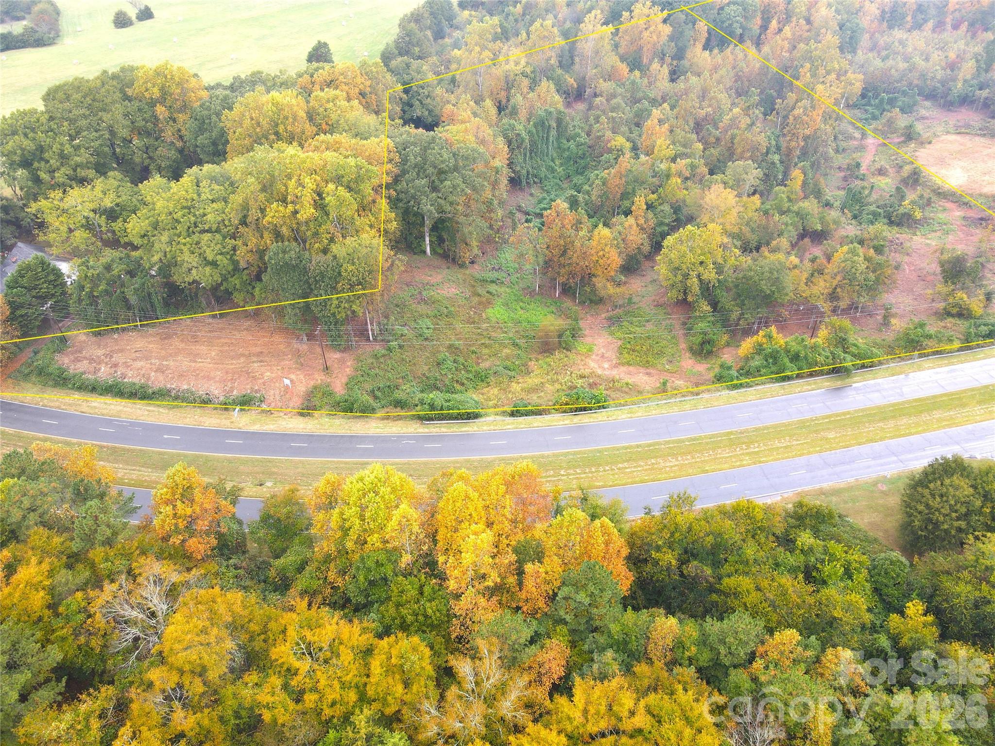 main property photo 28