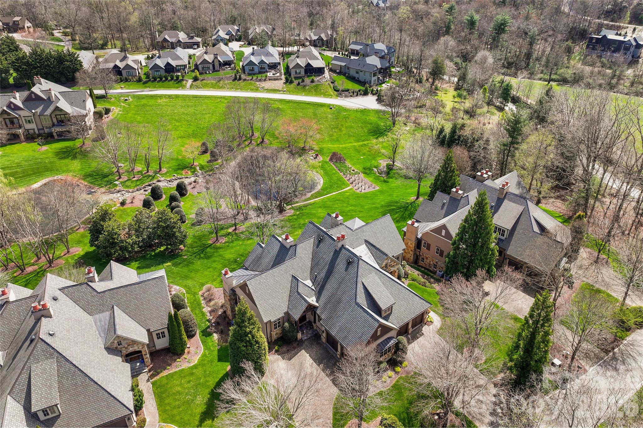 main property photo 40