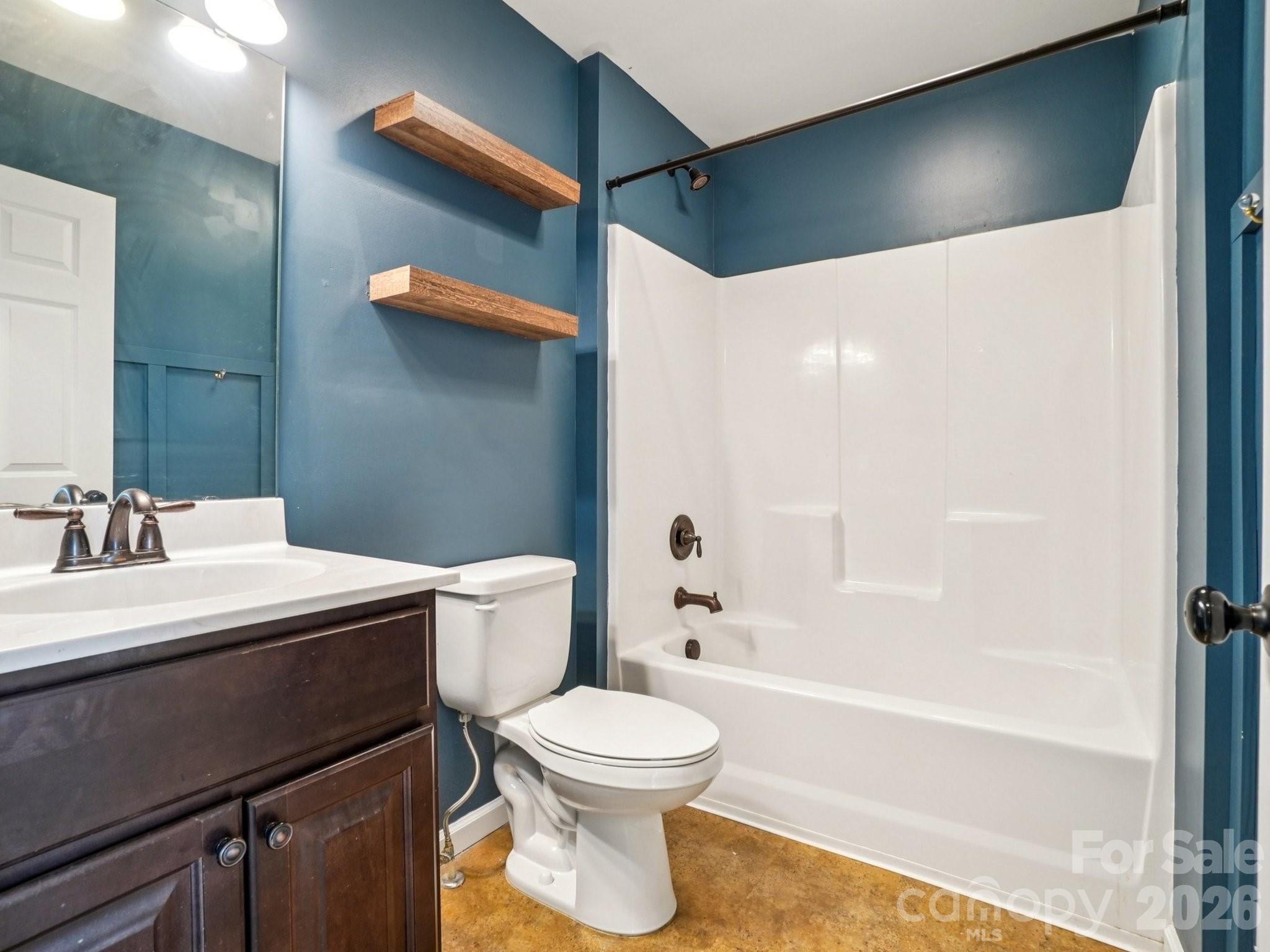 main property photo 20