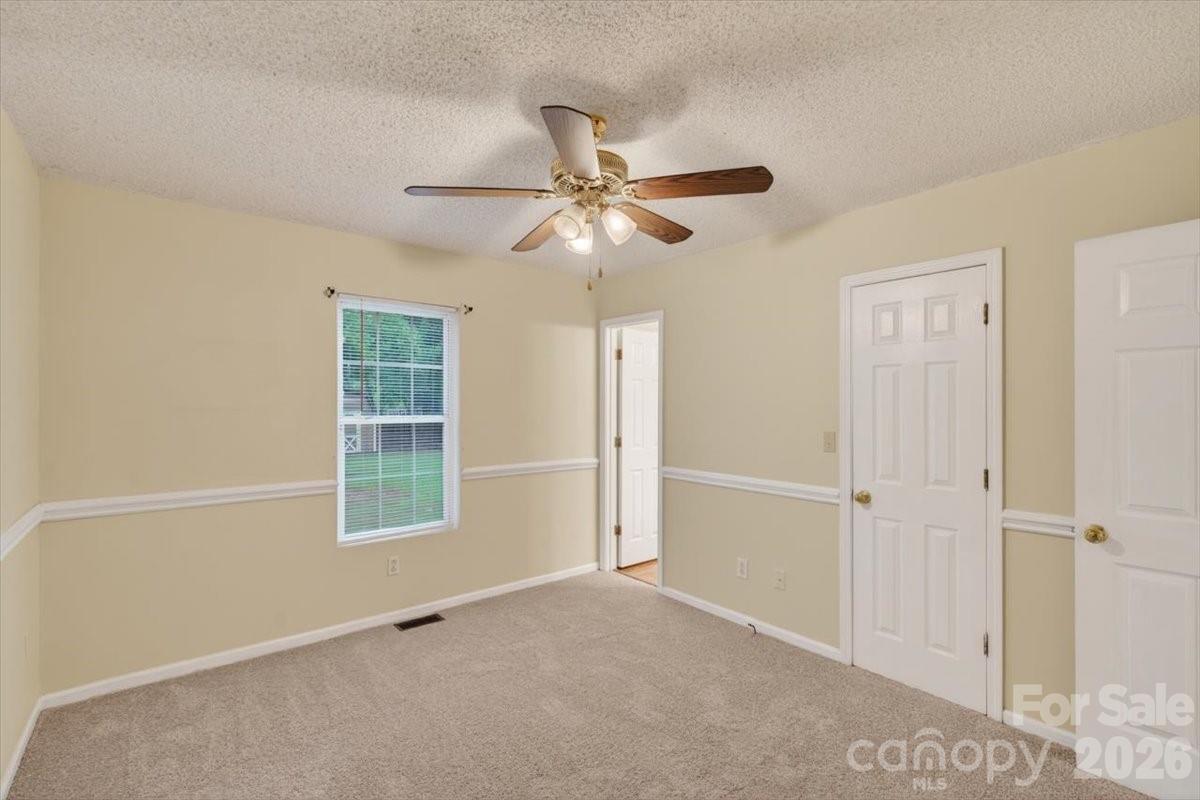 property viewer photo 12