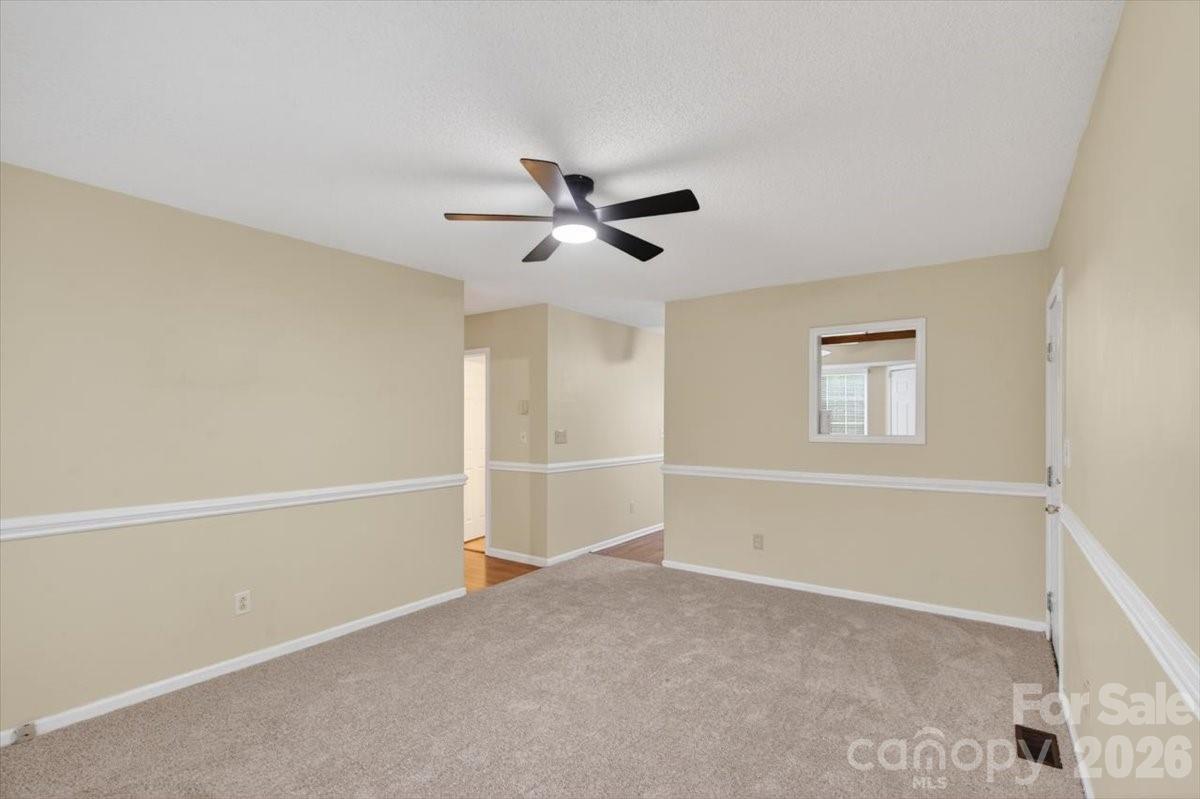 property viewer photo 4