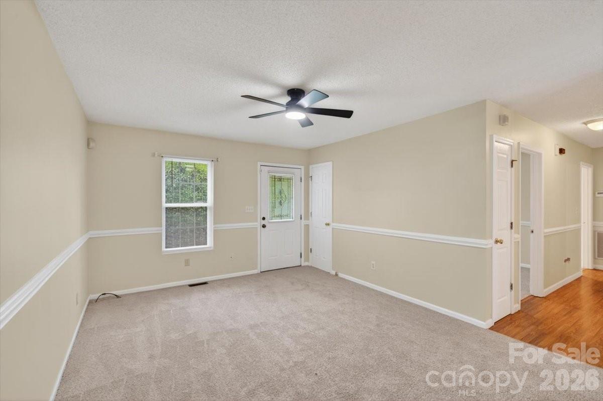 property viewer photo 5