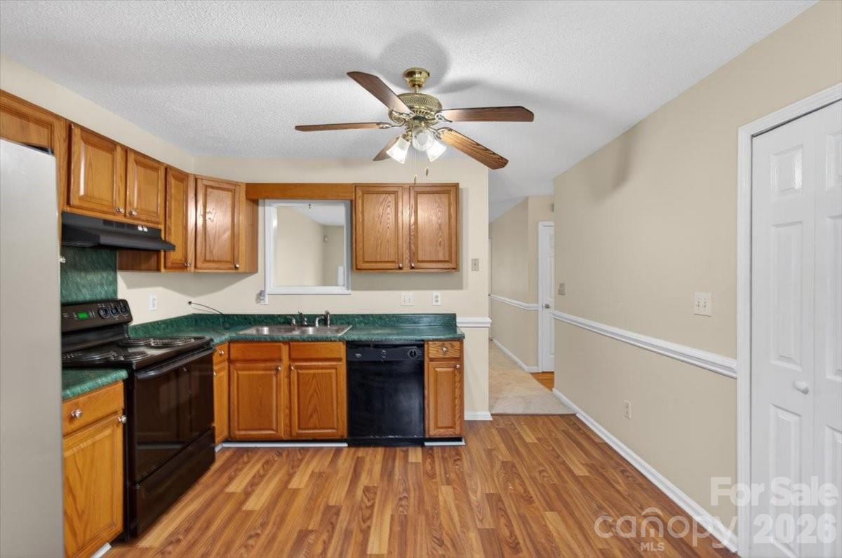 property viewer photo 6