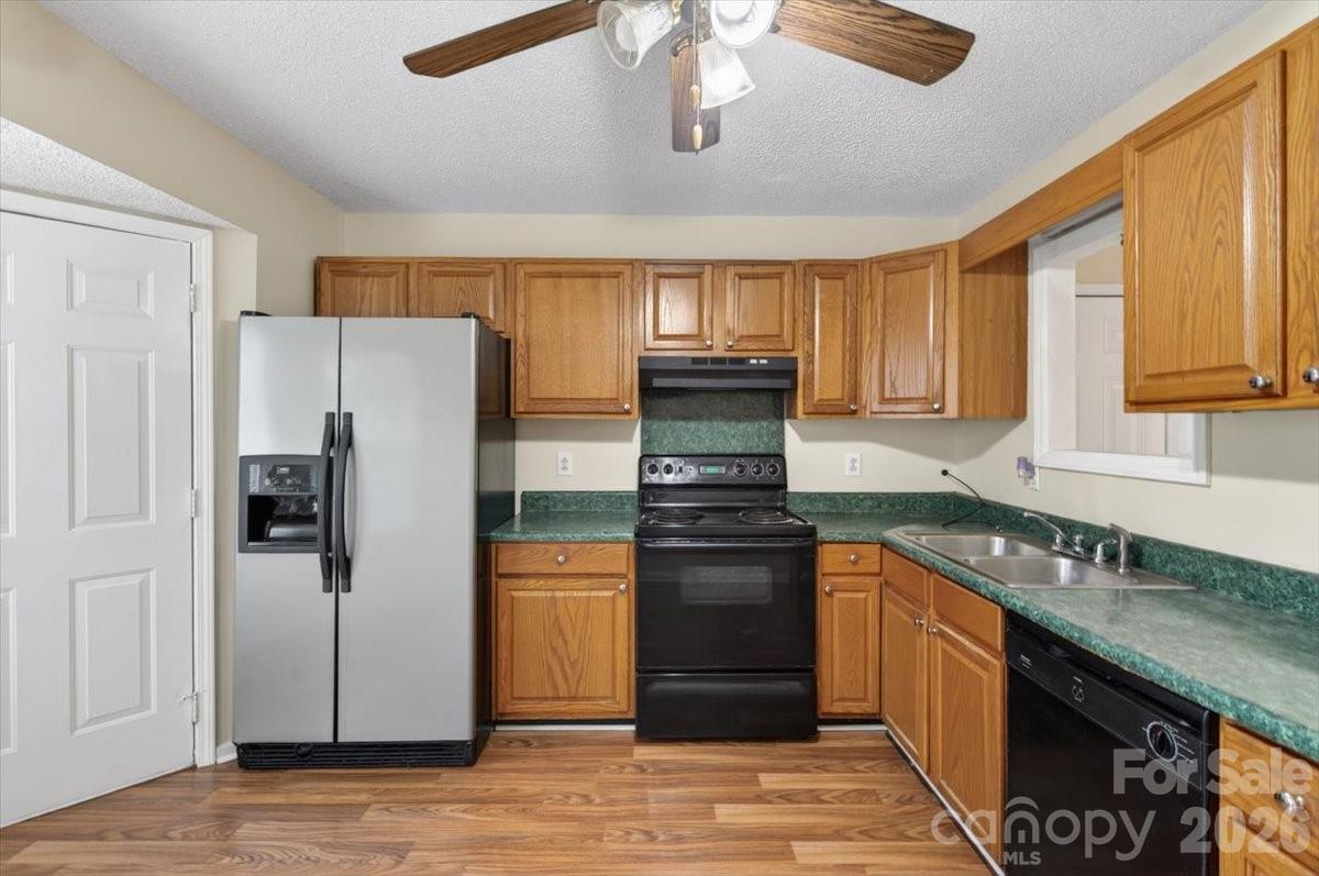 property viewer photo 7