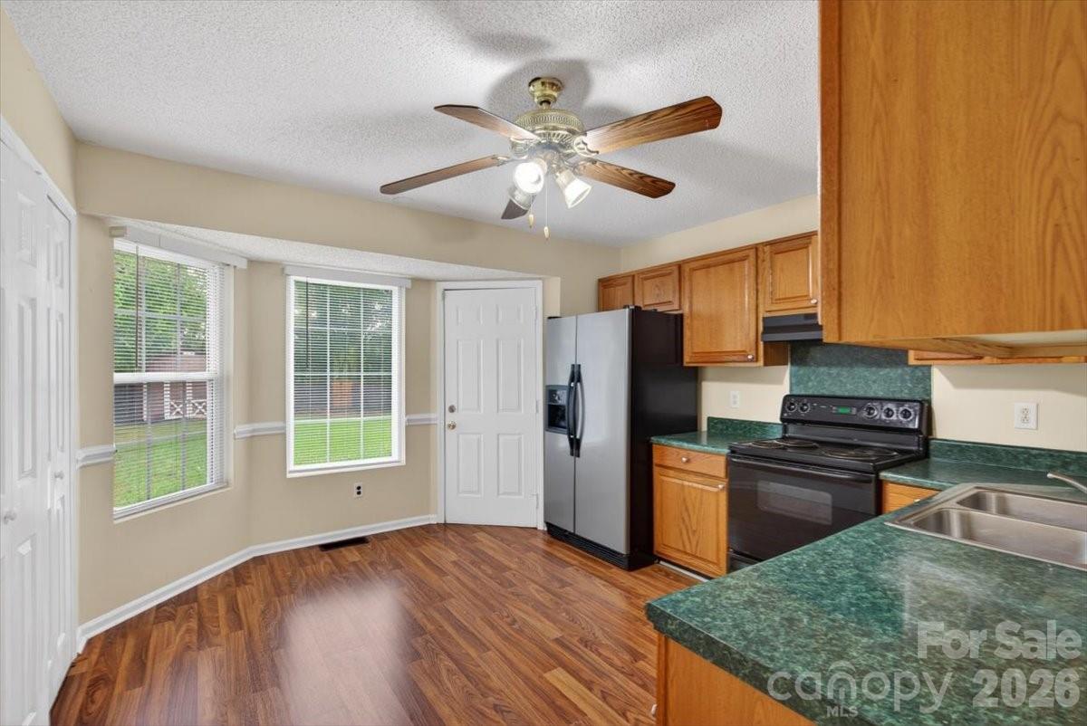 property viewer photo 8