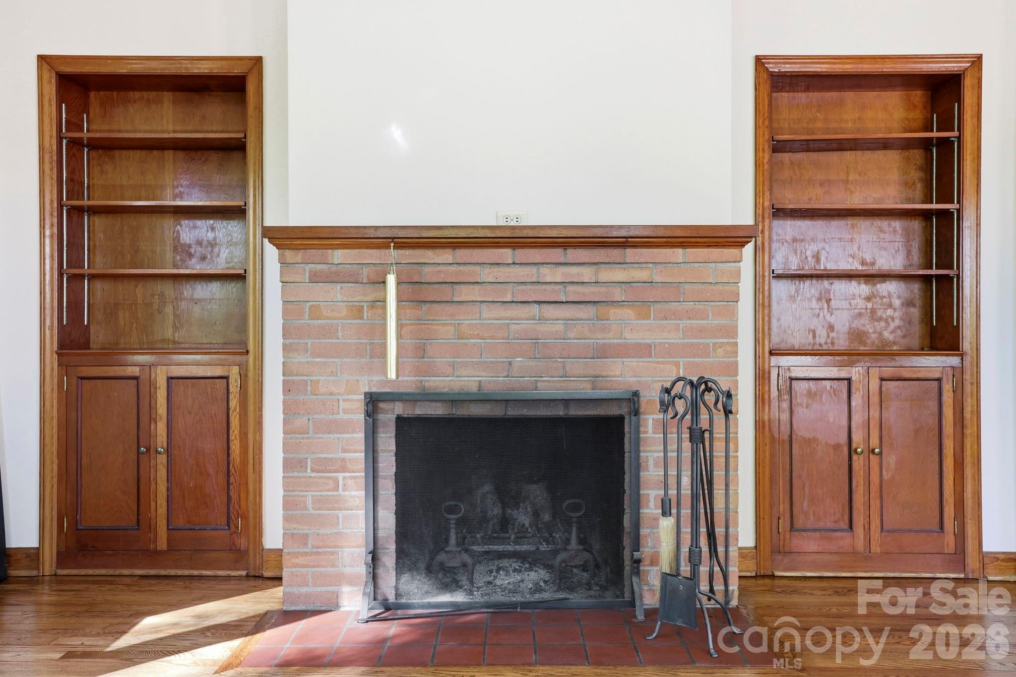 main property photo 11