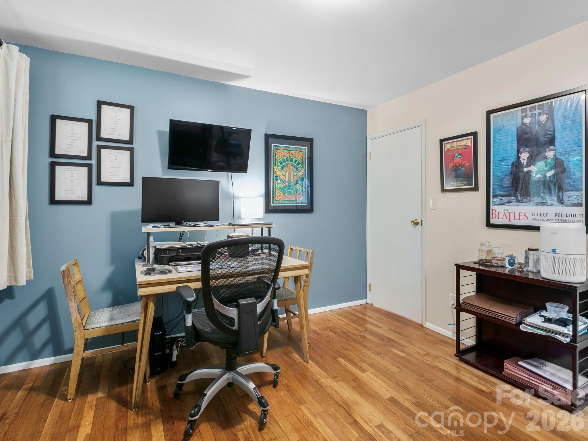 main property photo 24