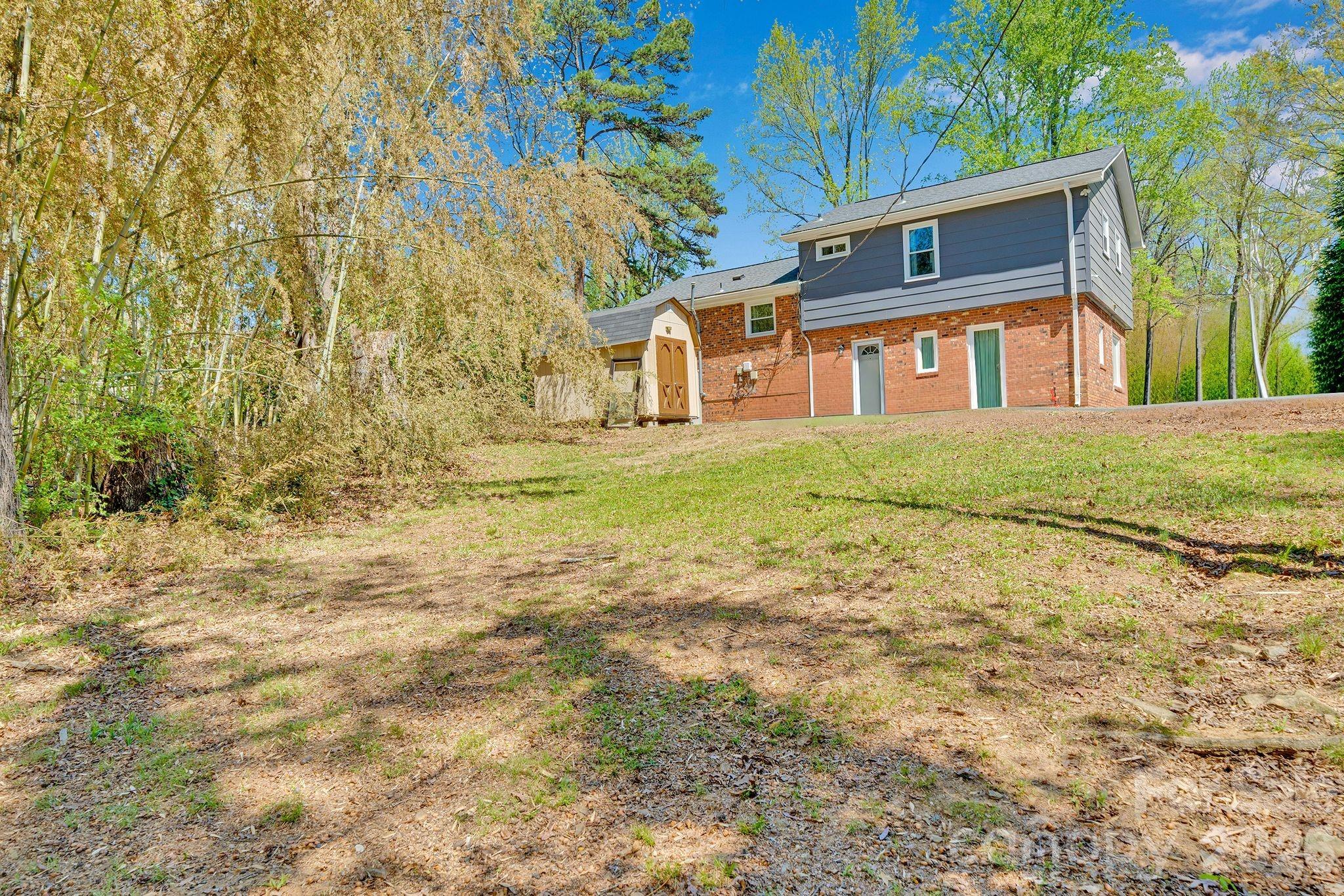 main property photo 34