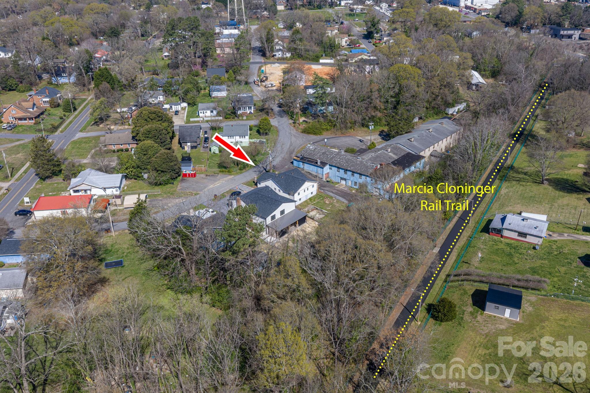 main property photo 28