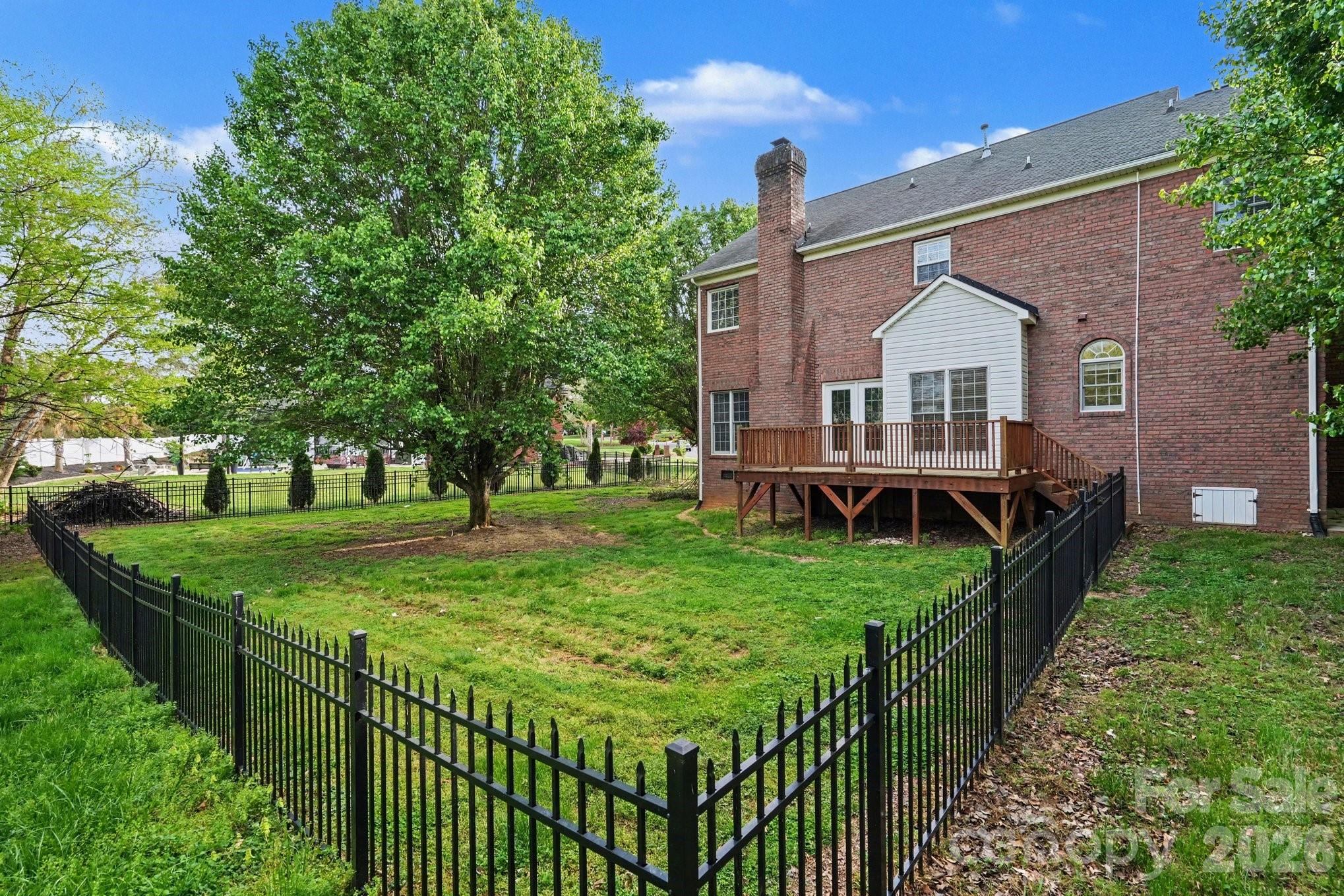 main property photo 39