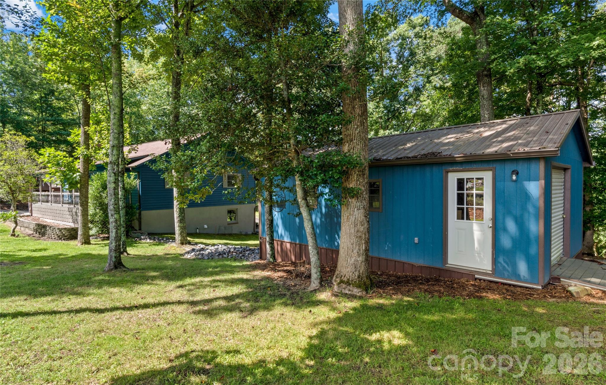 main property photo 10