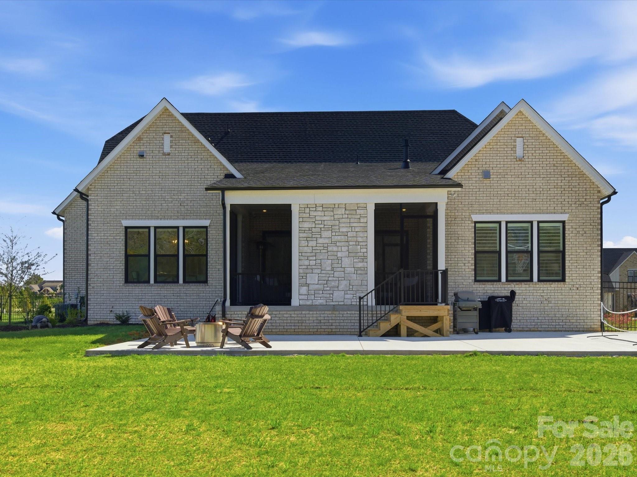 main property photo 47