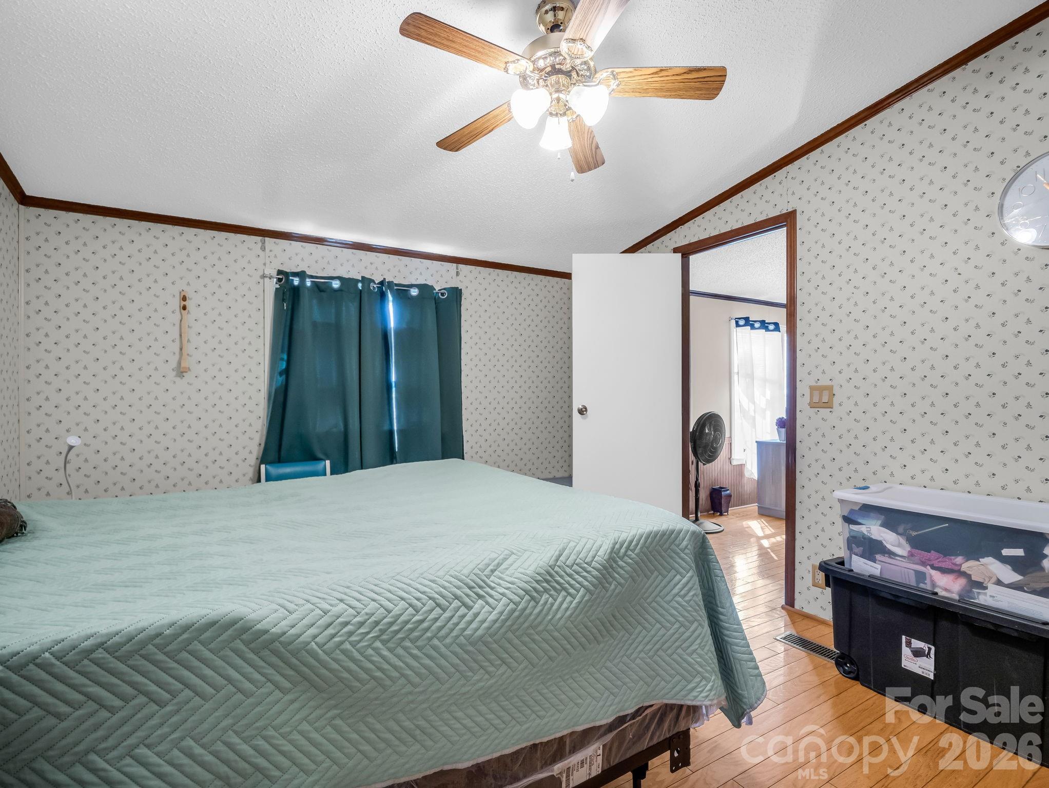main property photo 19