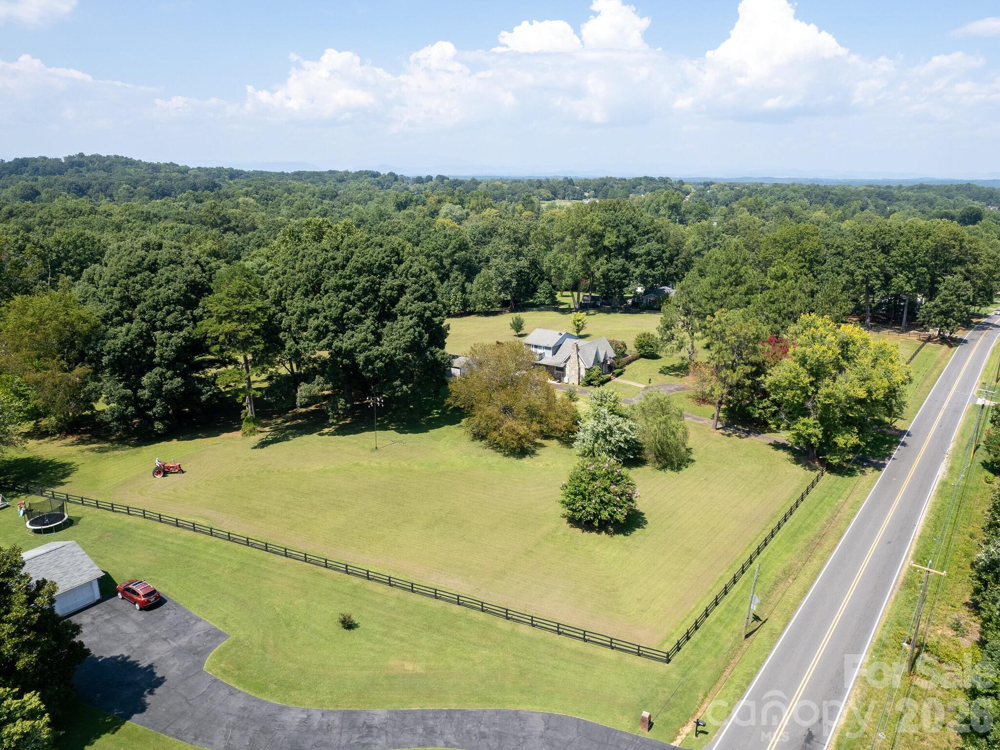 main property photo 39