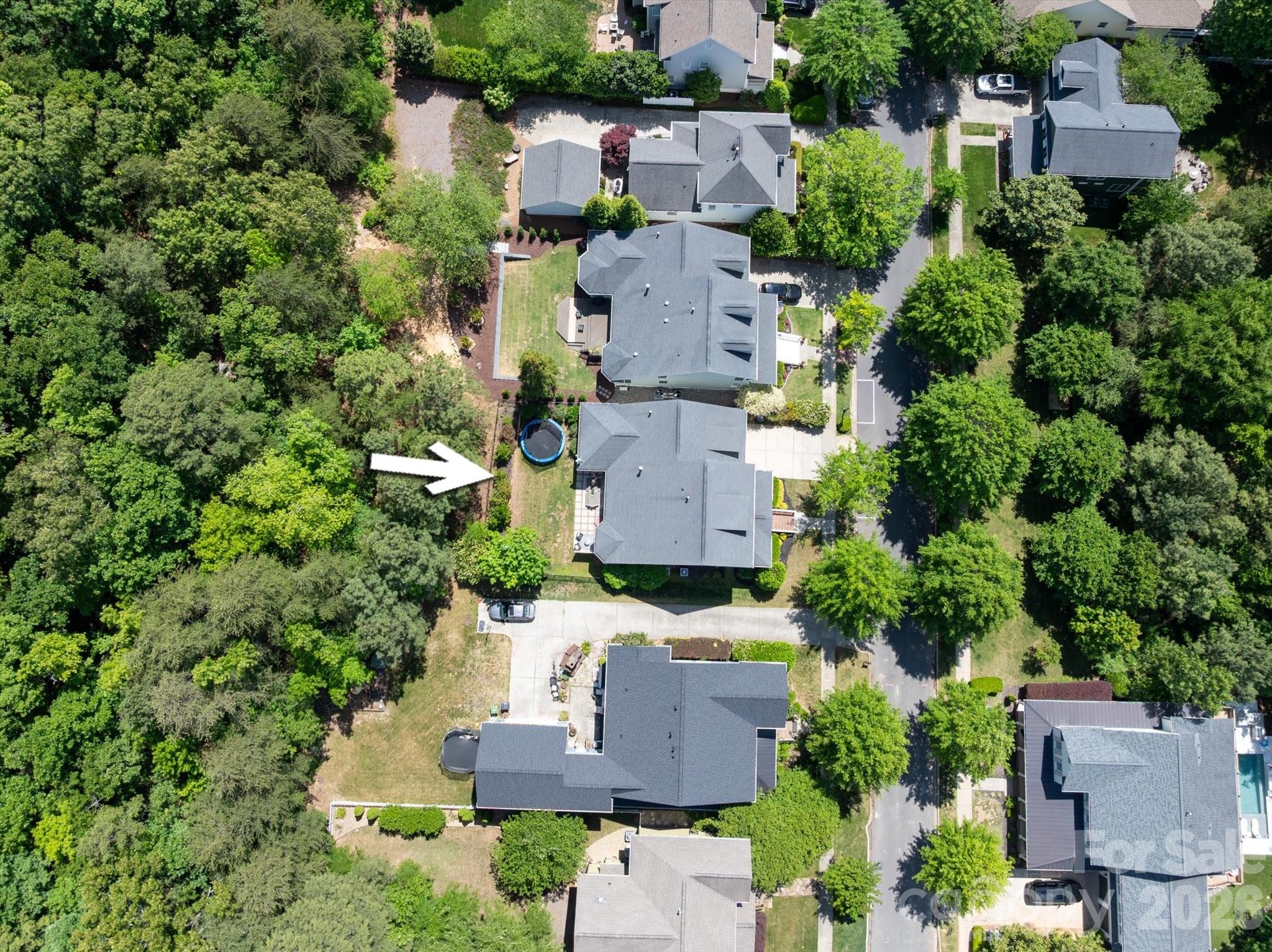 main property photo 41